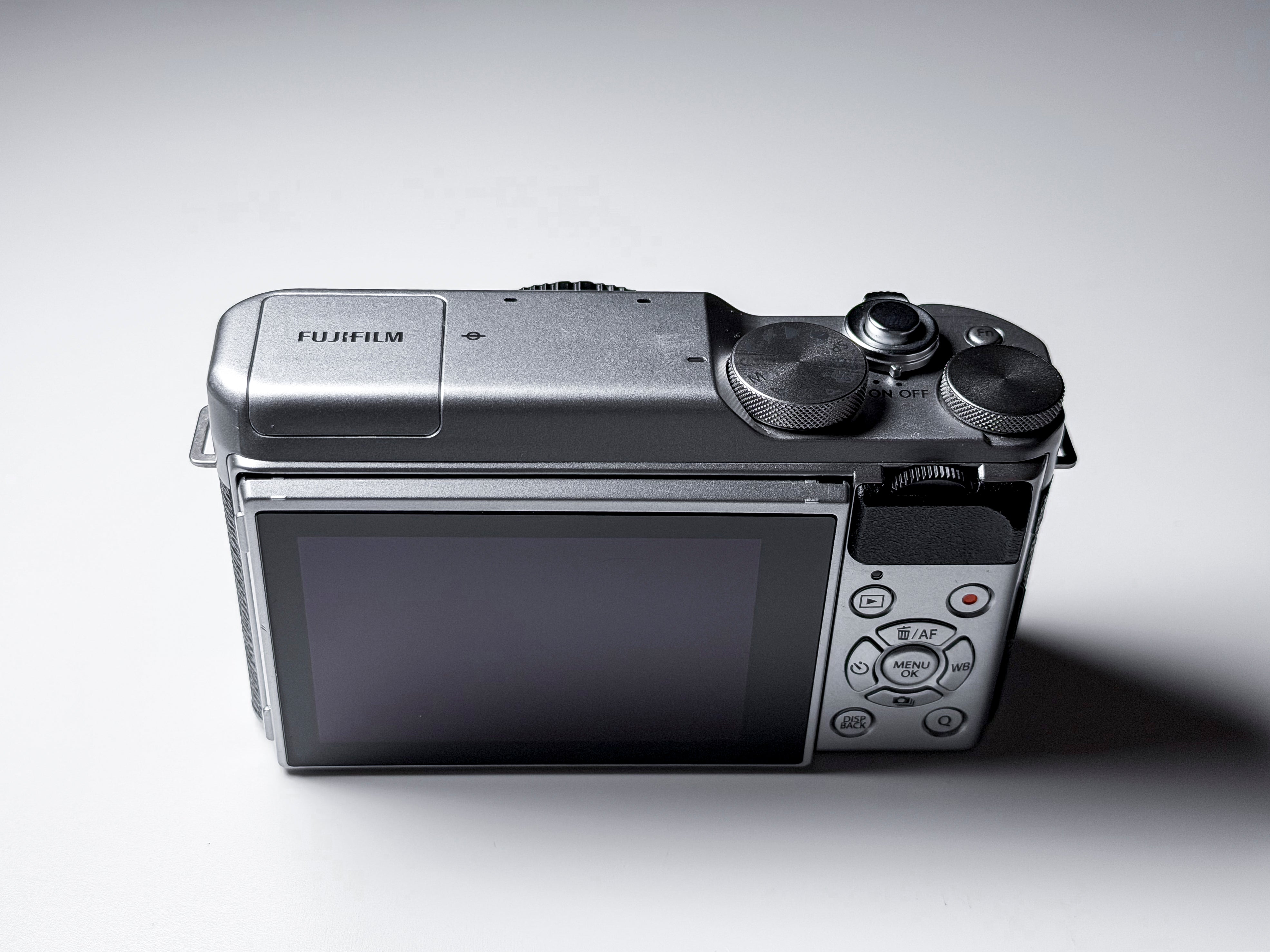 Fujifilm X-A20 APS-C Mirrorless + PZ 15-45mm - 1 Year Warranty Fuji XA20