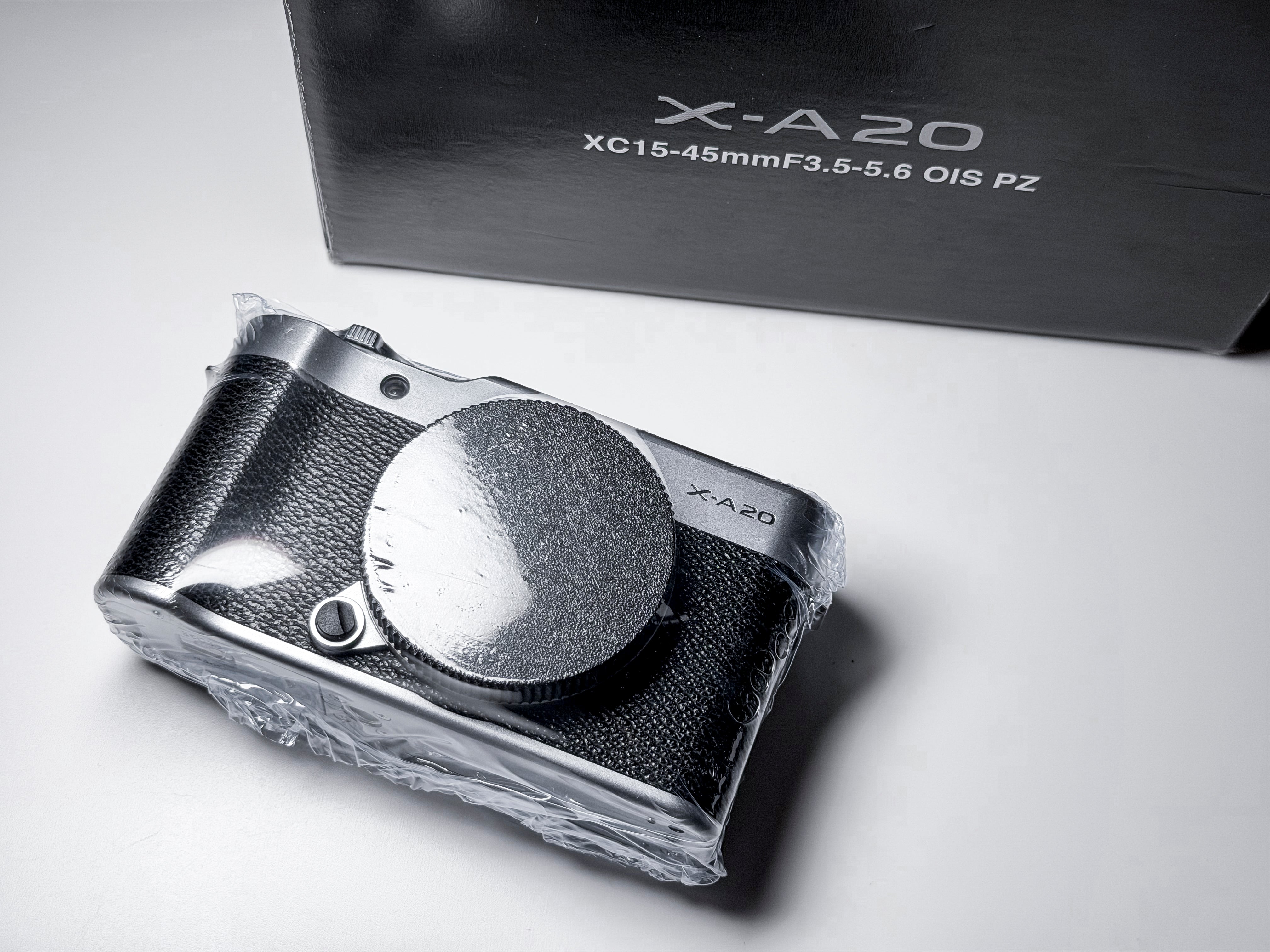 Fujifilm X-A20 APS-C Mirrorless + PZ 15-45mm - 1 Year Warranty Fuji XA20