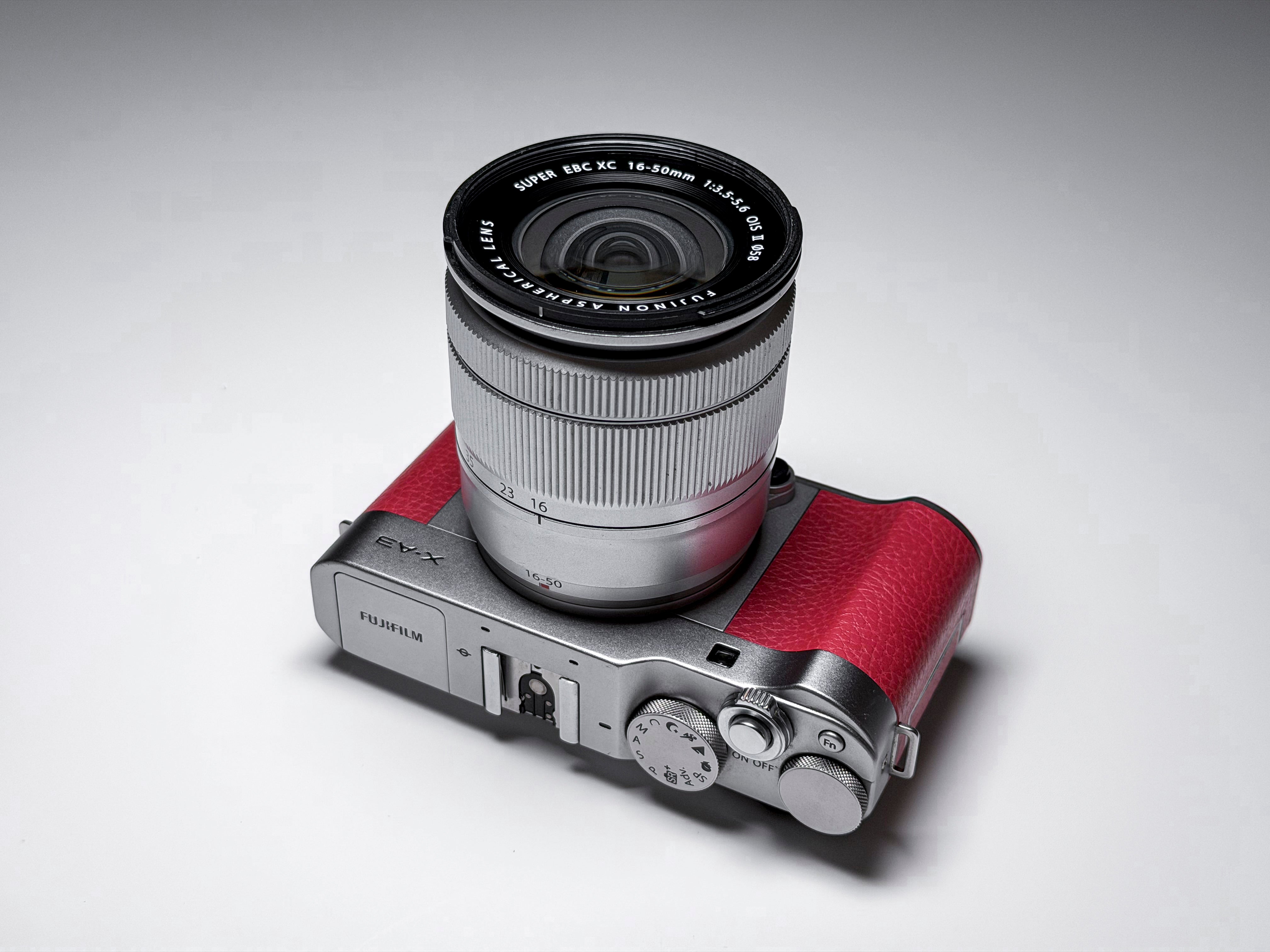 Fujifilm X-A3 + 16-50mm Kit APS-C Fuji XA3 - 1 Year Warranty, Excellent