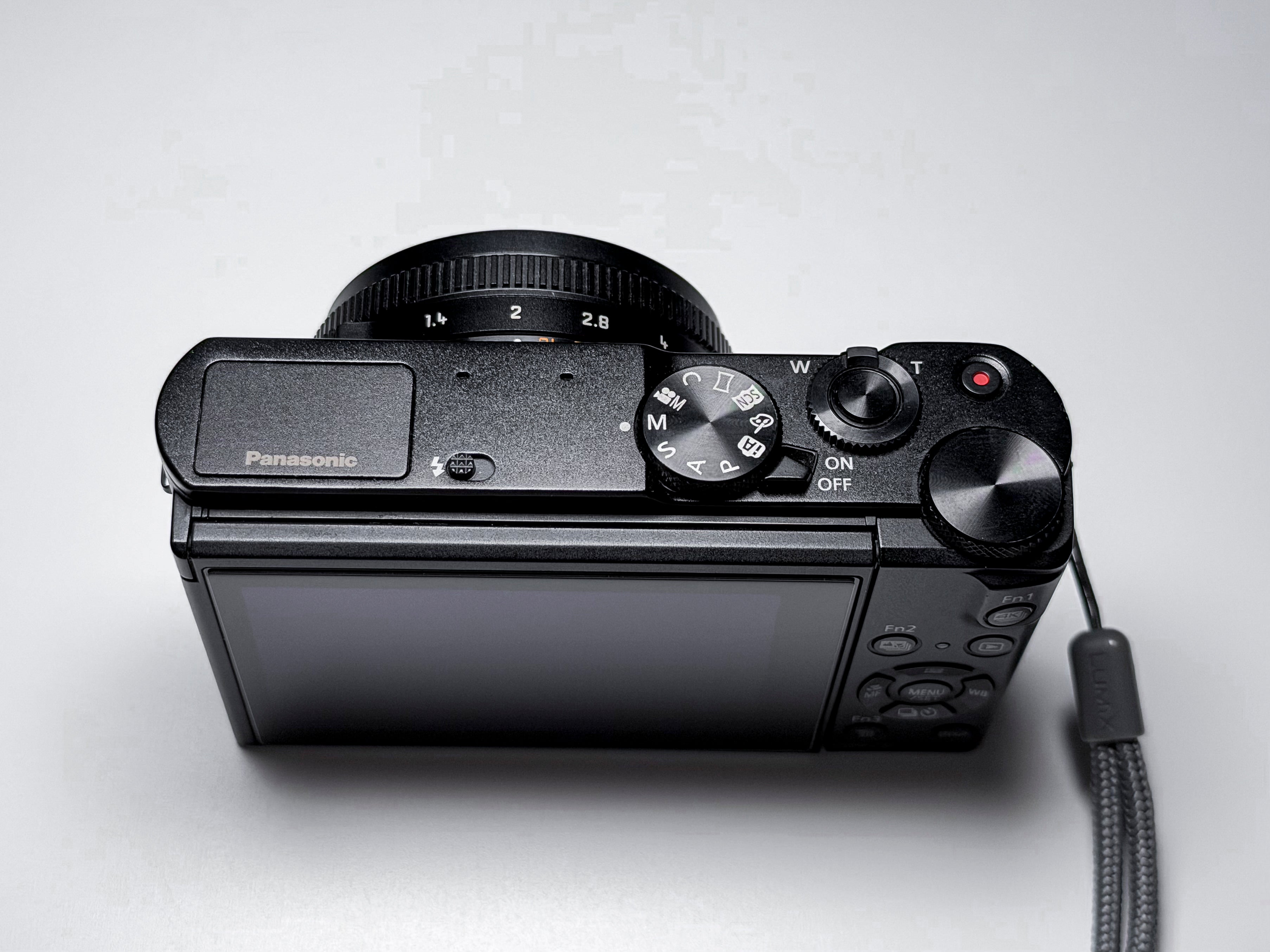 Panasonic Lumix LX15 LX10 with Leica Summilux 4K - Warranty, Excellent Condition
