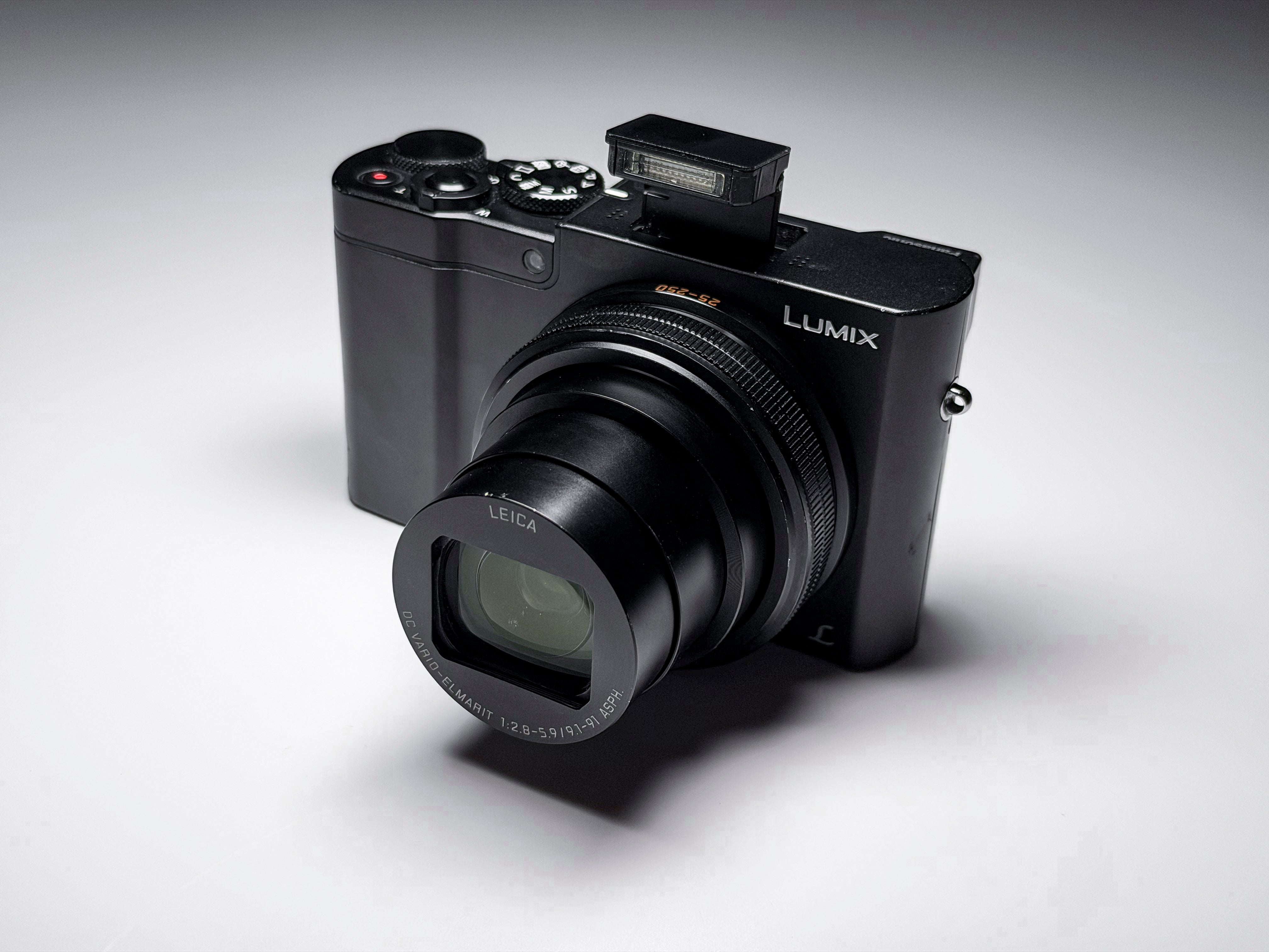 Panasonic Lumix TZ100 4K 10x Zoom - 1 Year Warranty, Excellent TZ-100