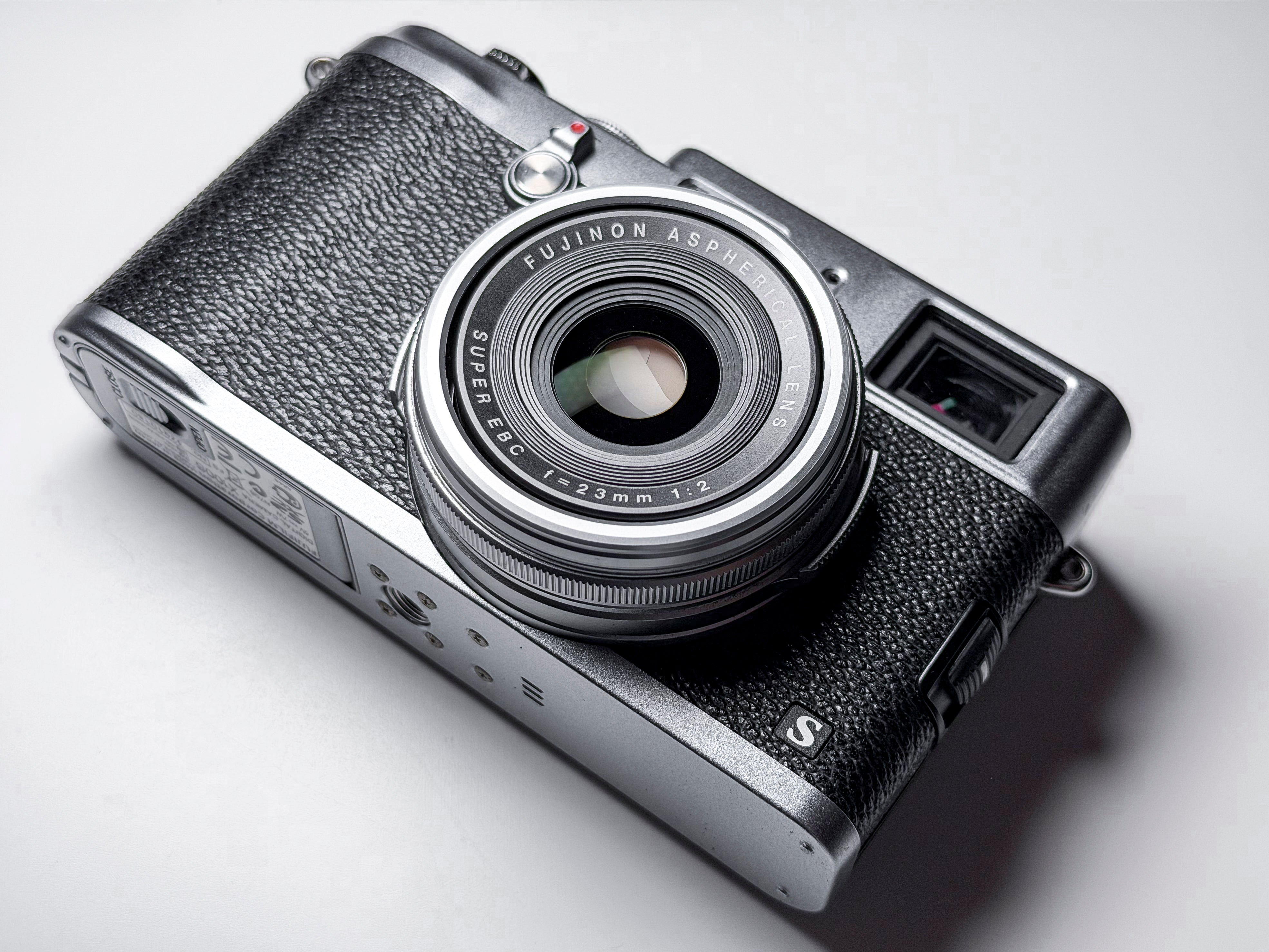 Fujifilm X100S APS-C 16.3 Mpx X-Trans - Excellent, Read Description Fuji