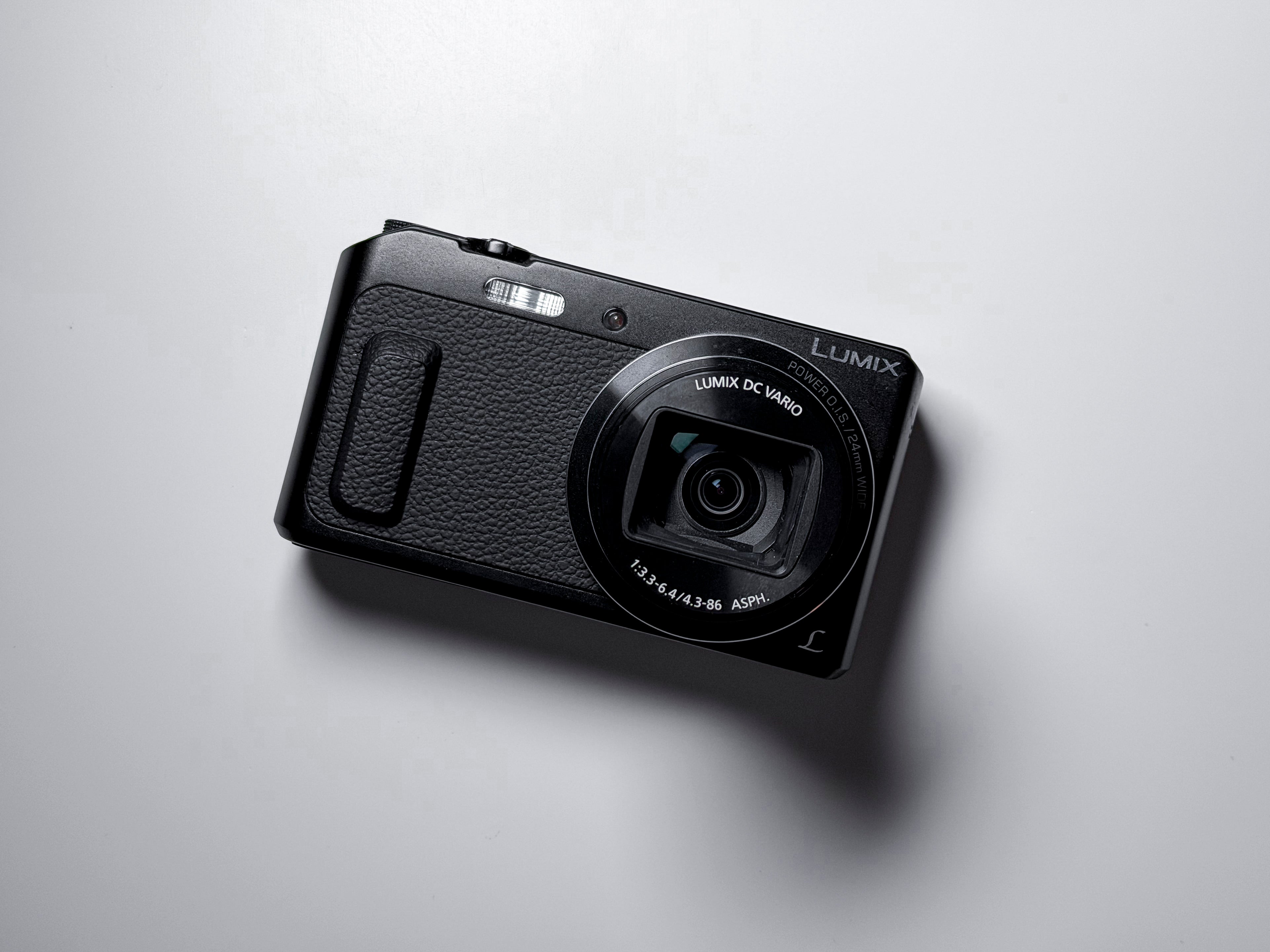 Panasonic Lumix TZ57 20x Zoom - 1 Year Warranty, Excellent TZ58 TZ-57