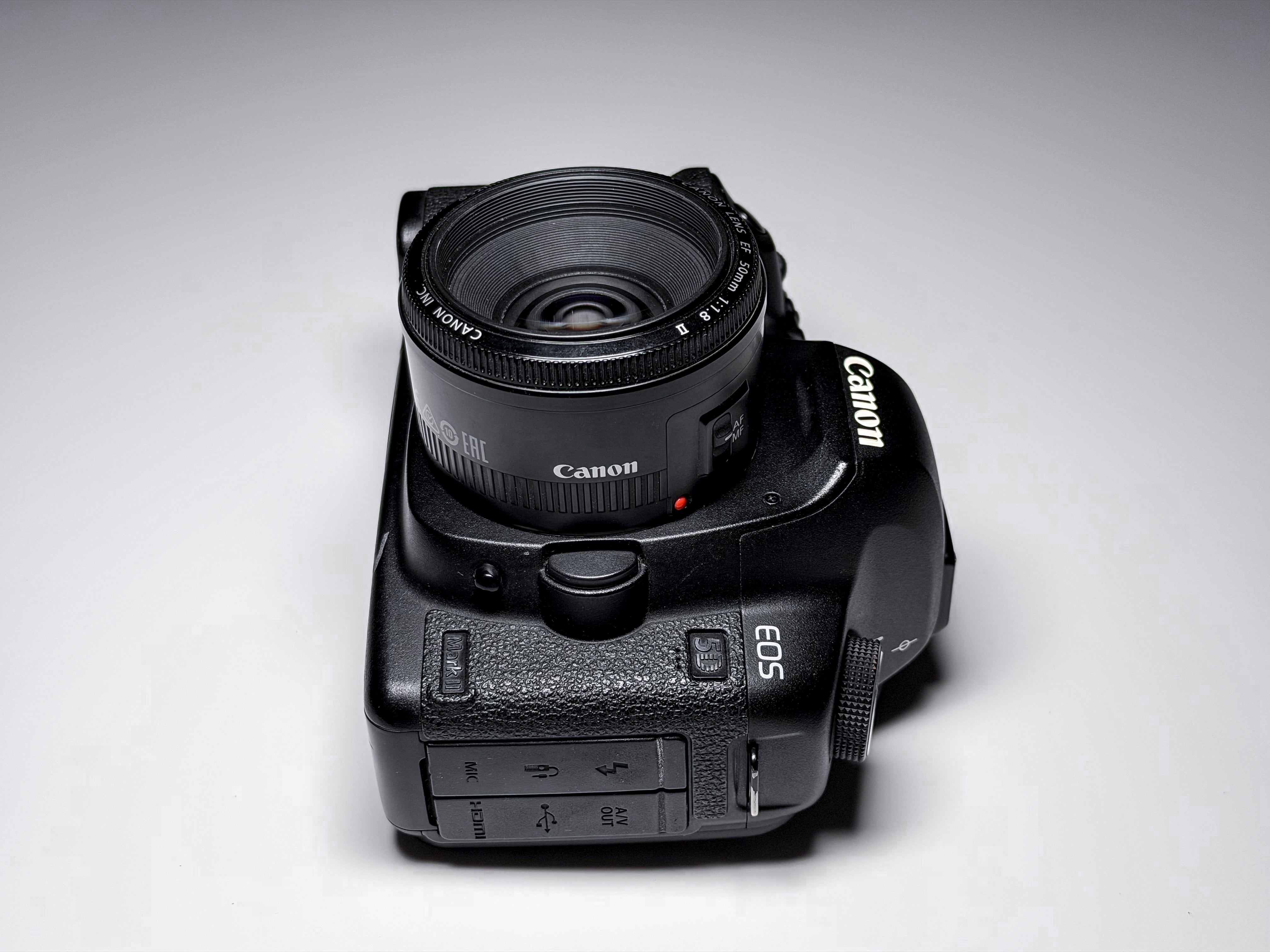 Canon 5D Mark II + 50mm f/1.8 EOS DSLR Full Frame - 1 Year Warranty, Excellent