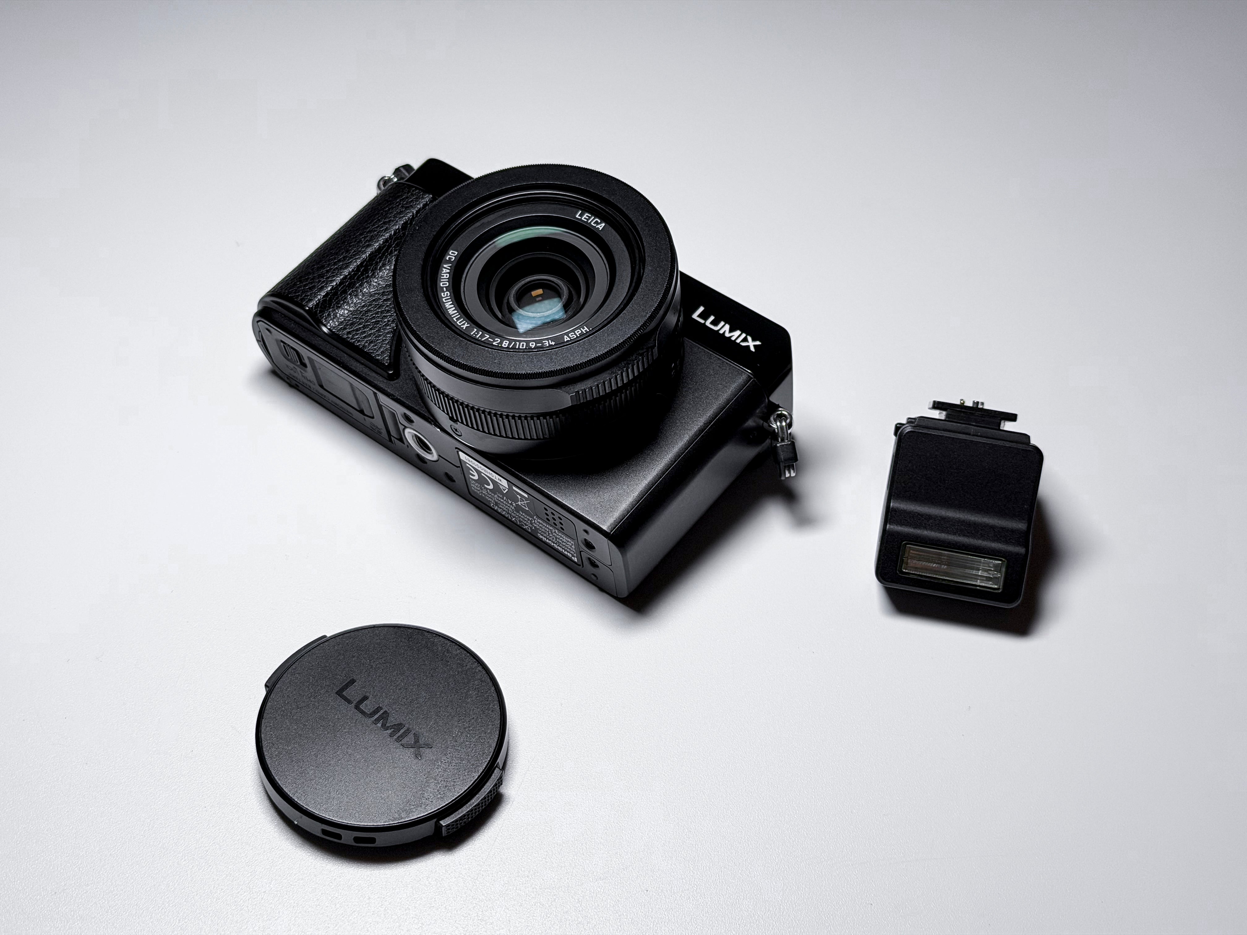 Panasonic Lumix LX100 II Leica Lens MFT Sensor - Near Mint, 1 Year Warranty,