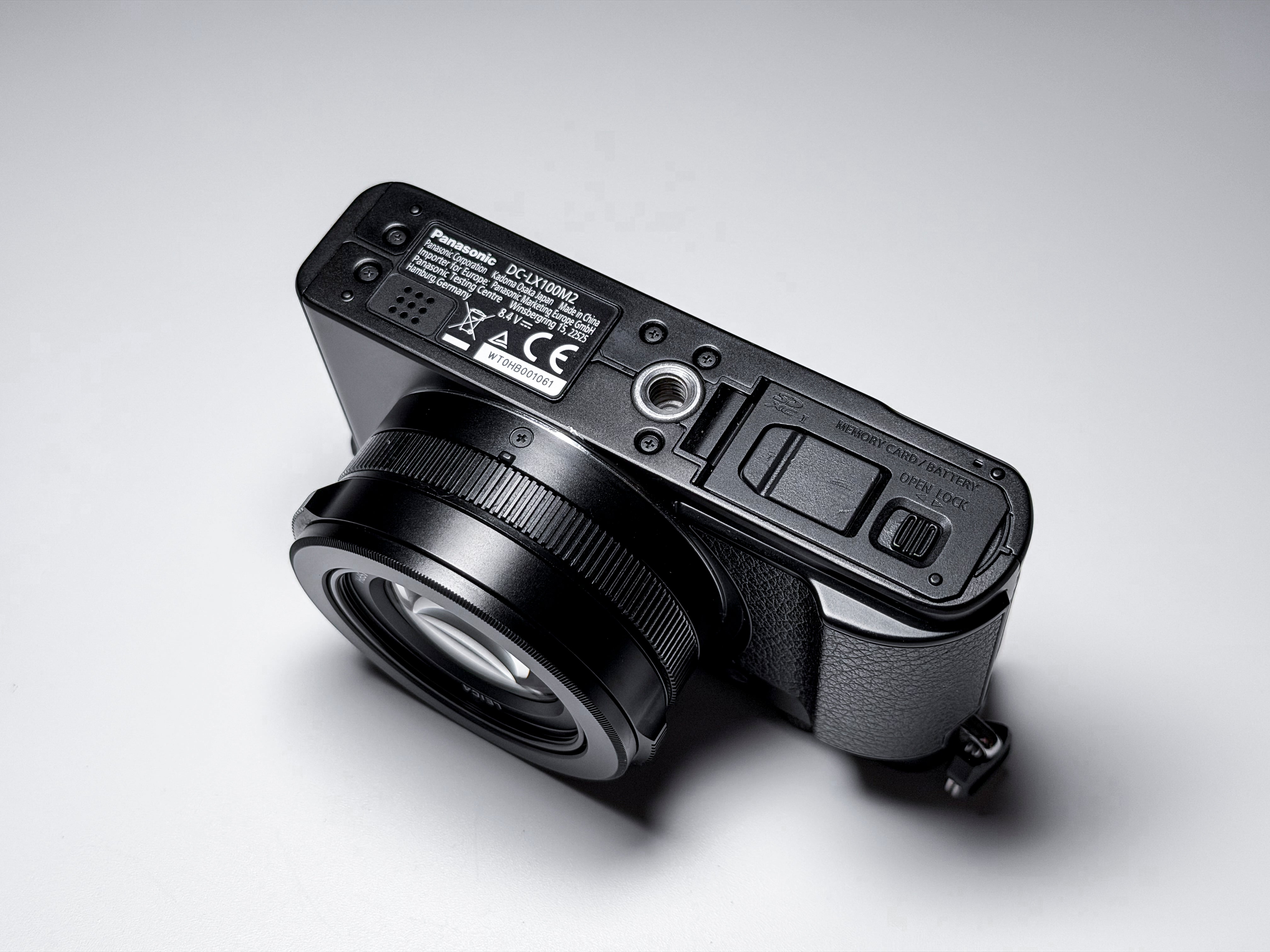 Panasonic Lumix LX100 II Leica Lens MFT Sensor - Near Mint, 1 Year Warranty,