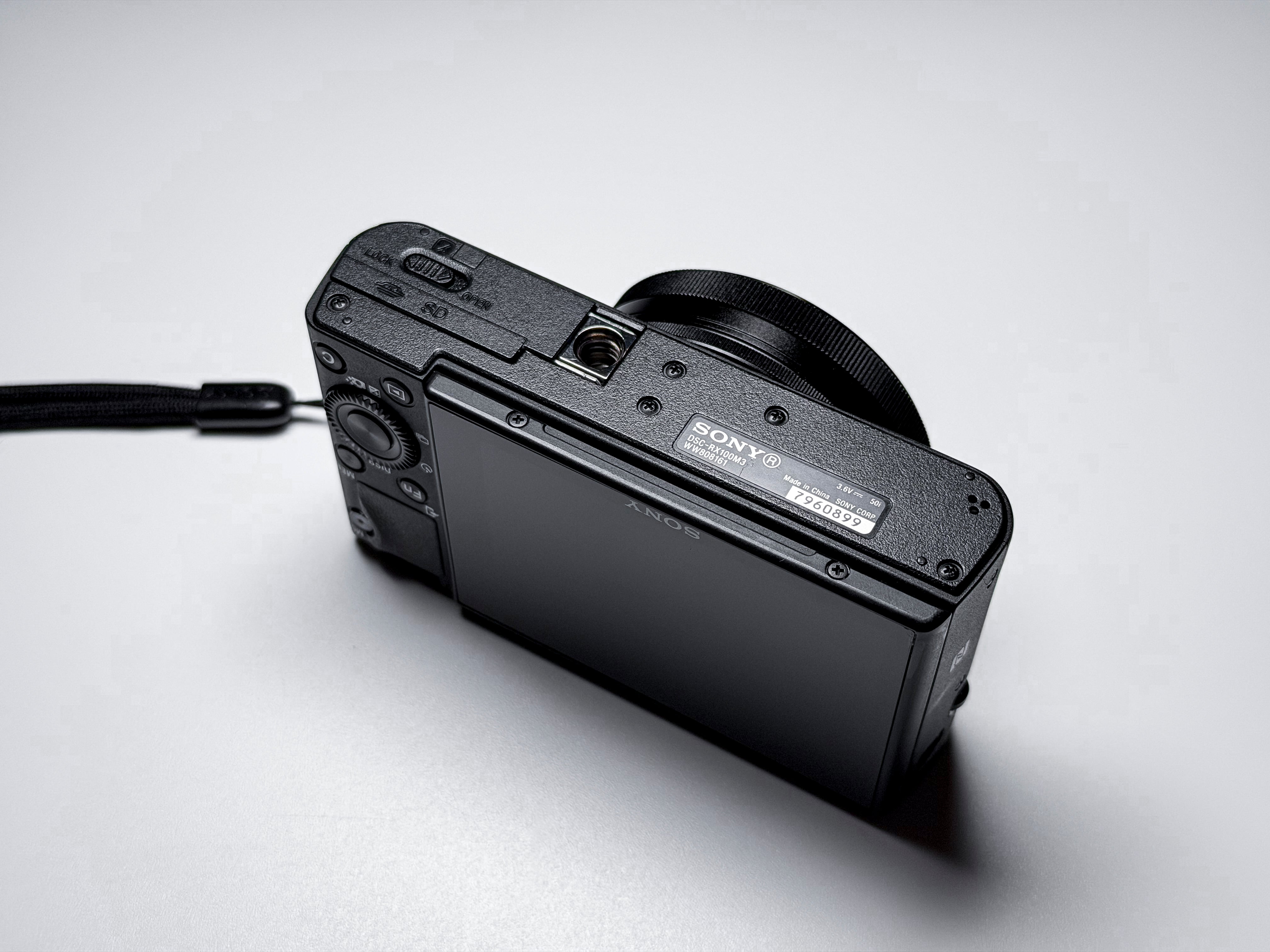 Sony RX100 III Mark 3 Cyber-shot 20,1 Mpx -  1 Year Warranty Excellent RX 100 M3