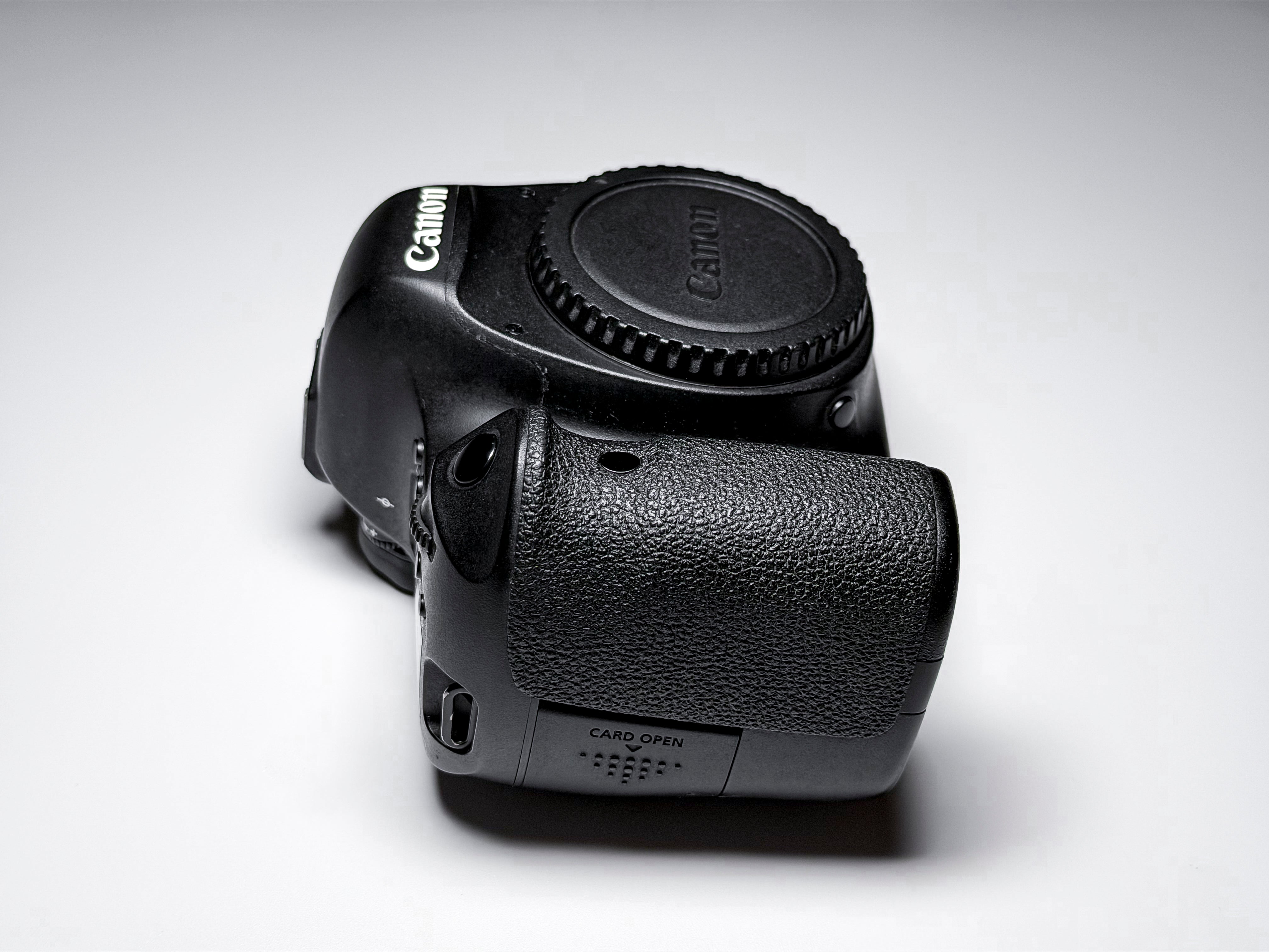 Canon 6D Full Frame DSLR EF Mount - 1 Year Warranty, Excellent