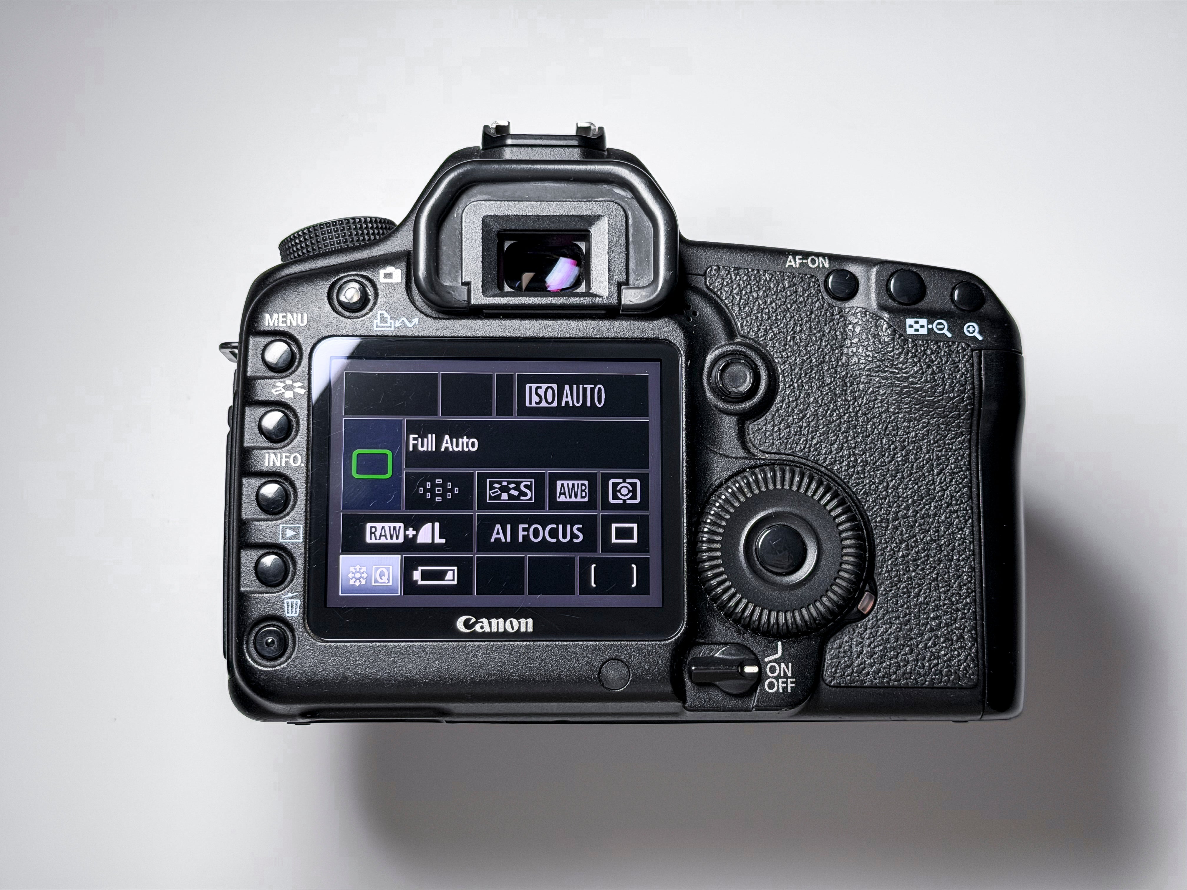 Canon 5D Mark II + 50mm f/1.8 EOS DSLR Full Frame - 1 Year Warranty, Excellent