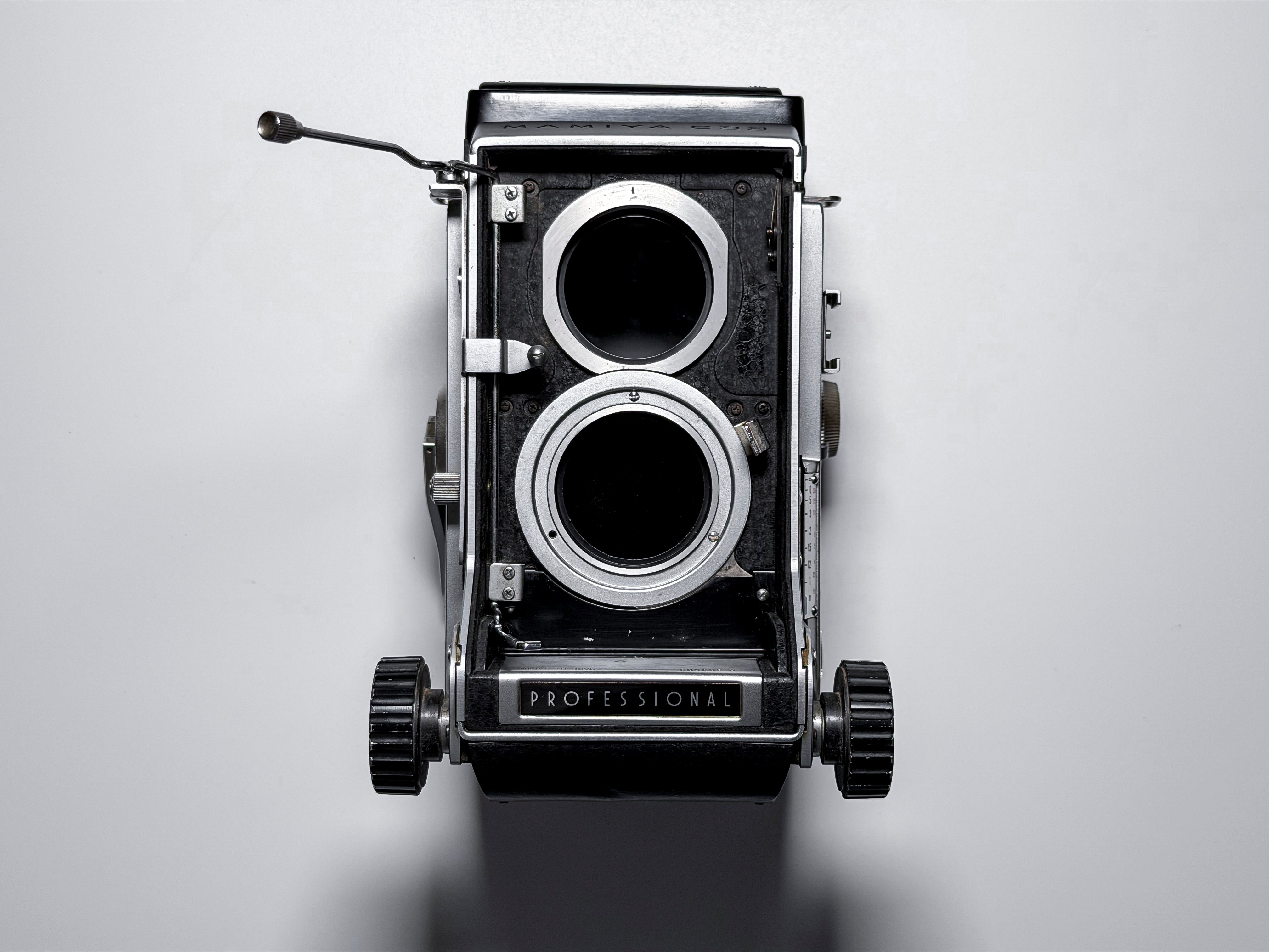 Mamiya C33 Professional + Sekor 80mm f/2.8 Blue Dot Medium Format 120 Film TLR