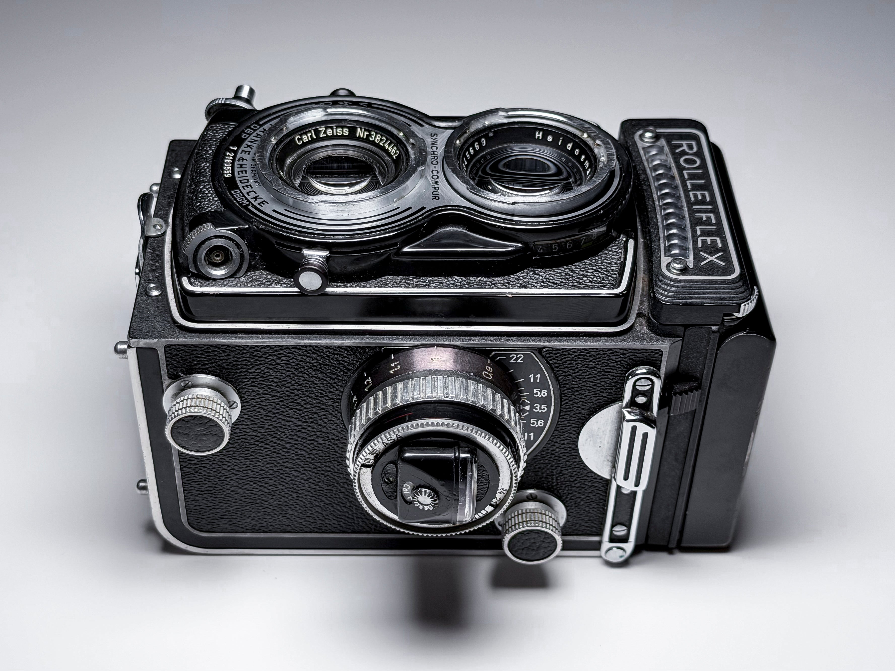 Rolleiflex T 3.5 Tessar Medium Format 120 Film Camera - Film Tested, Excellent