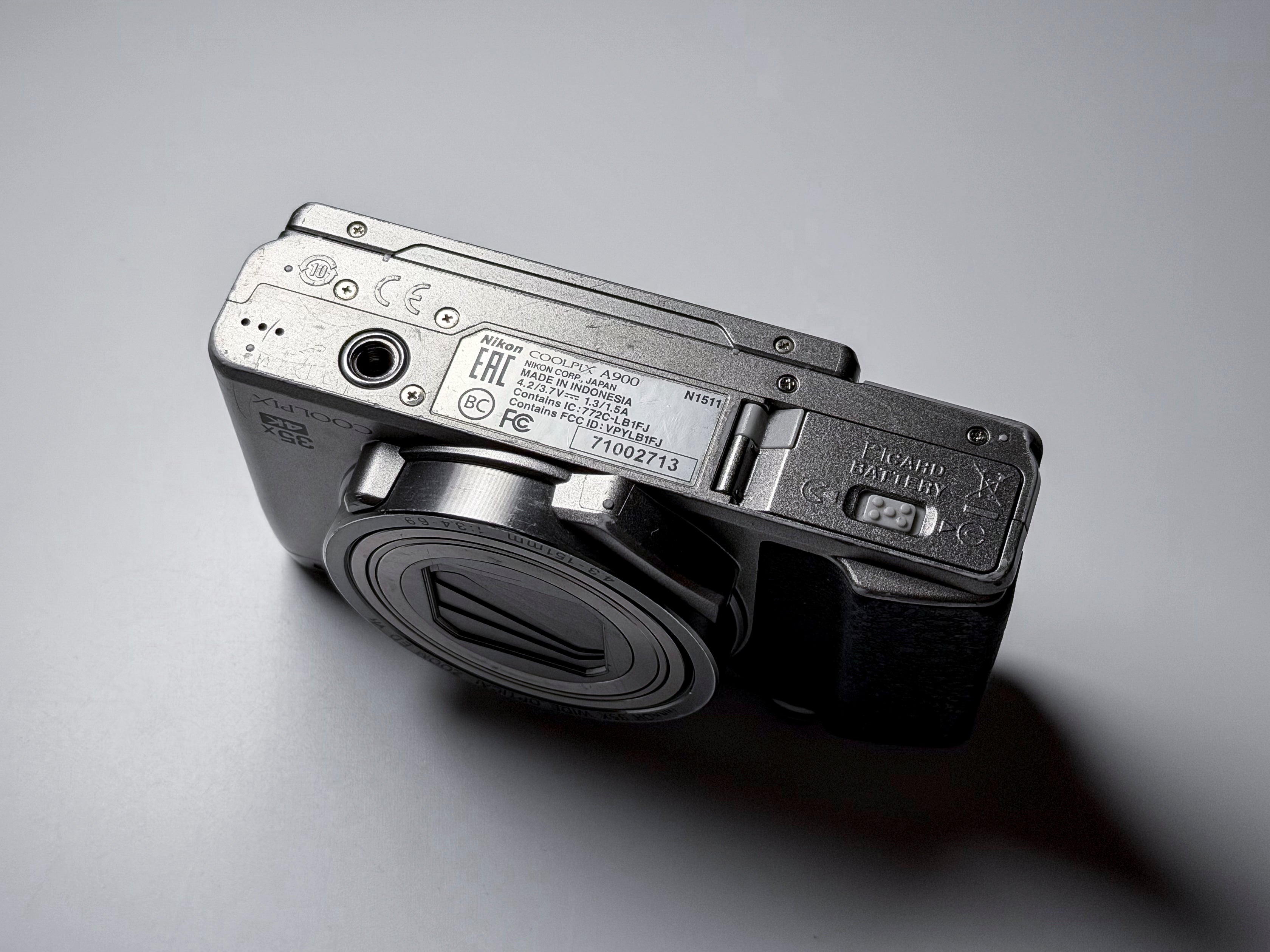 Nikon Coolpix A900 4K 35x Zoom Compact Camera, 1 Year Warranty Perfectly Working