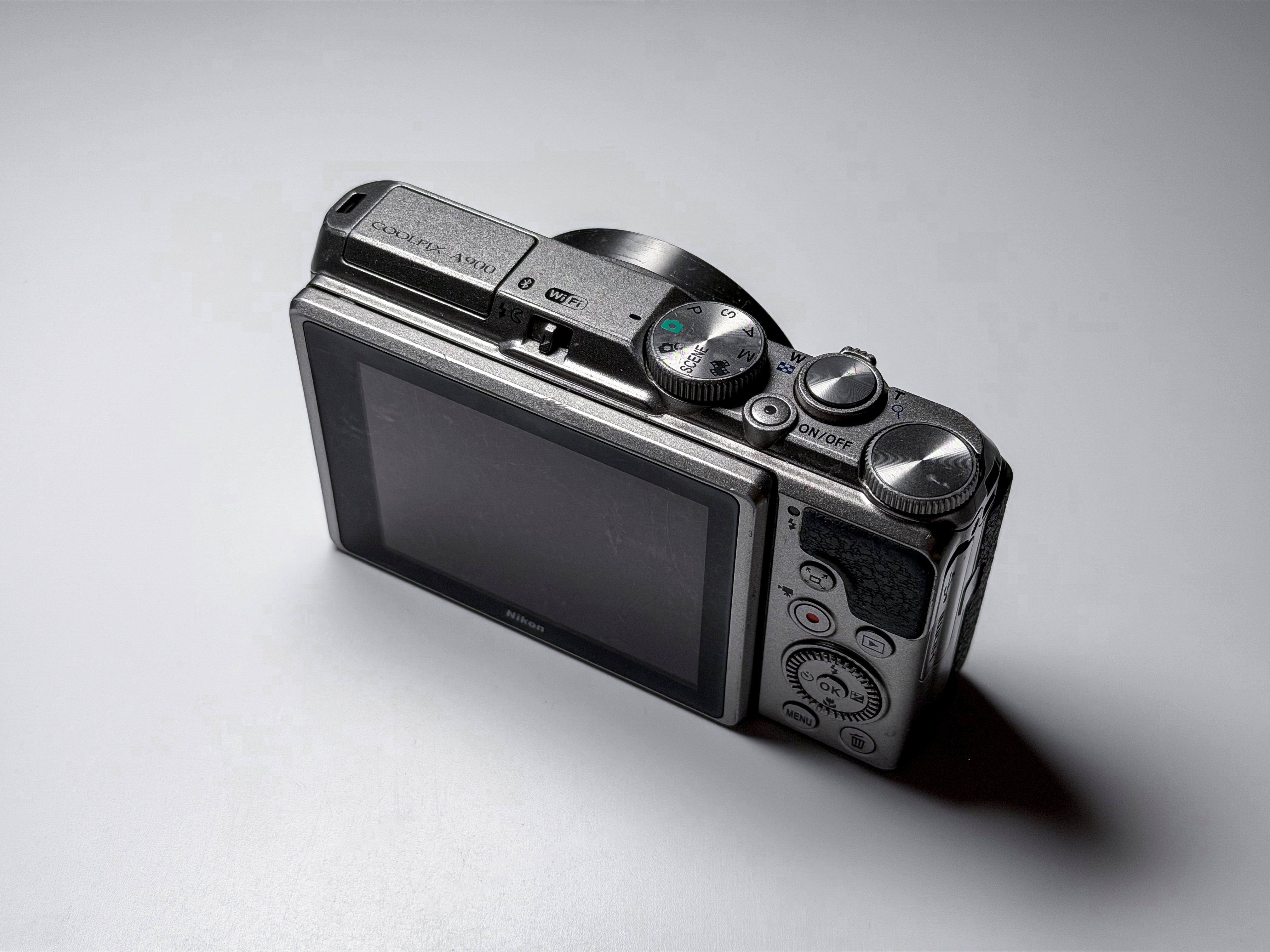 Nikon Coolpix A900 4K 35x Zoom Compact Camera, 1 Year Warranty Perfectly Working