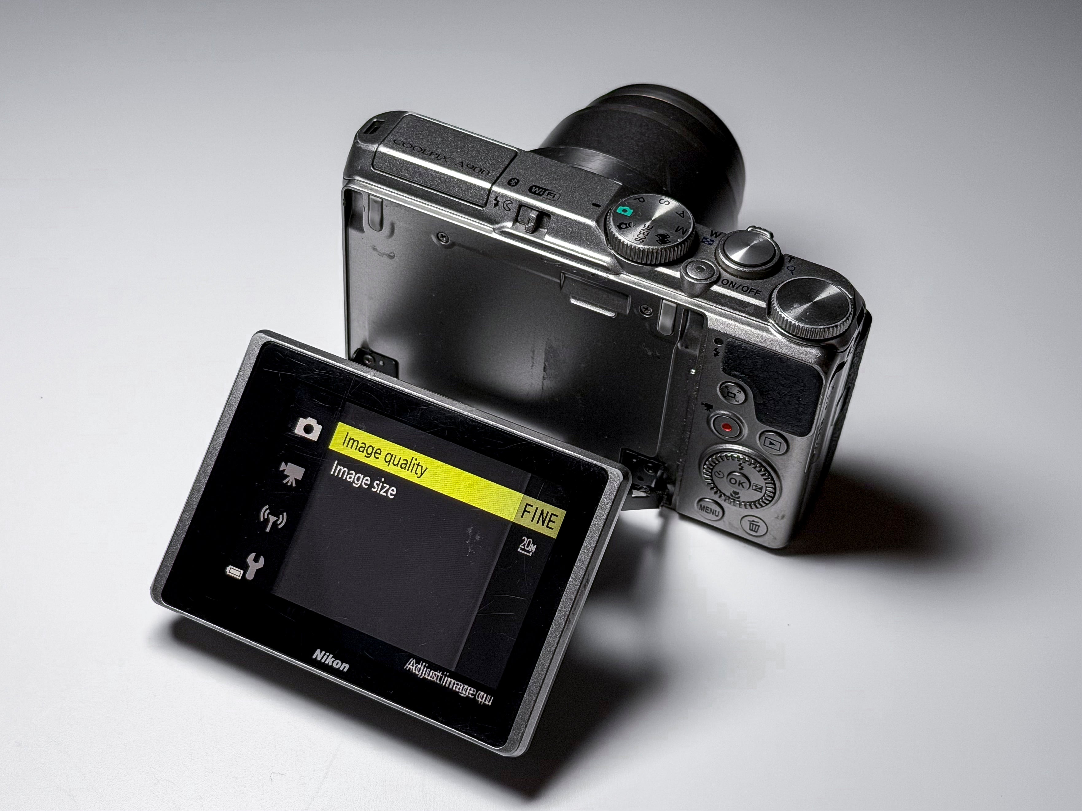 Nikon Coolpix A900 4K 35x Zoom Compact Camera, 1 Year Warranty Perfectly Working