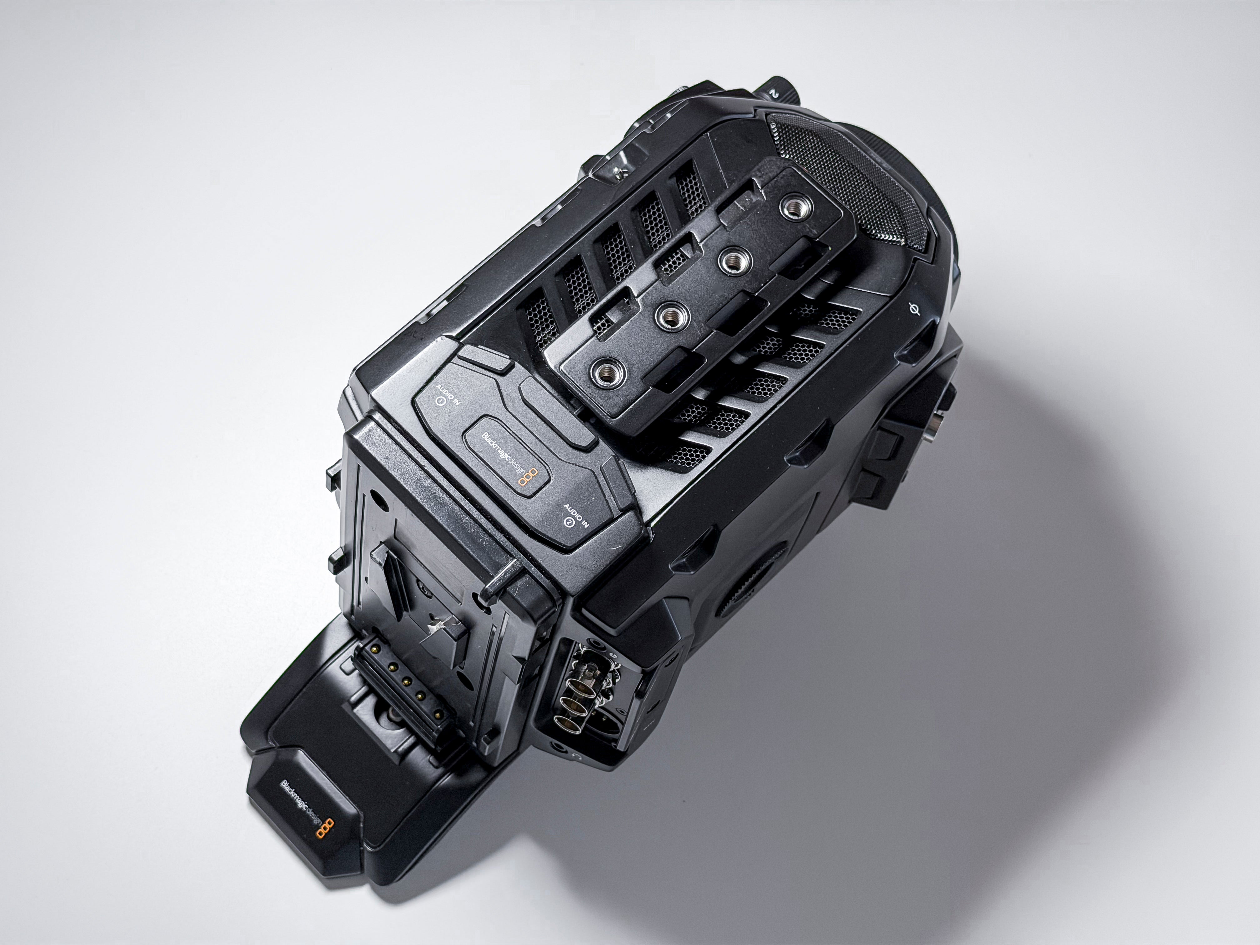 Ursa Mini Pro G1 4.6K Blackmagic EF Mount Shoulder Kit 1 Year Warranty Excellent