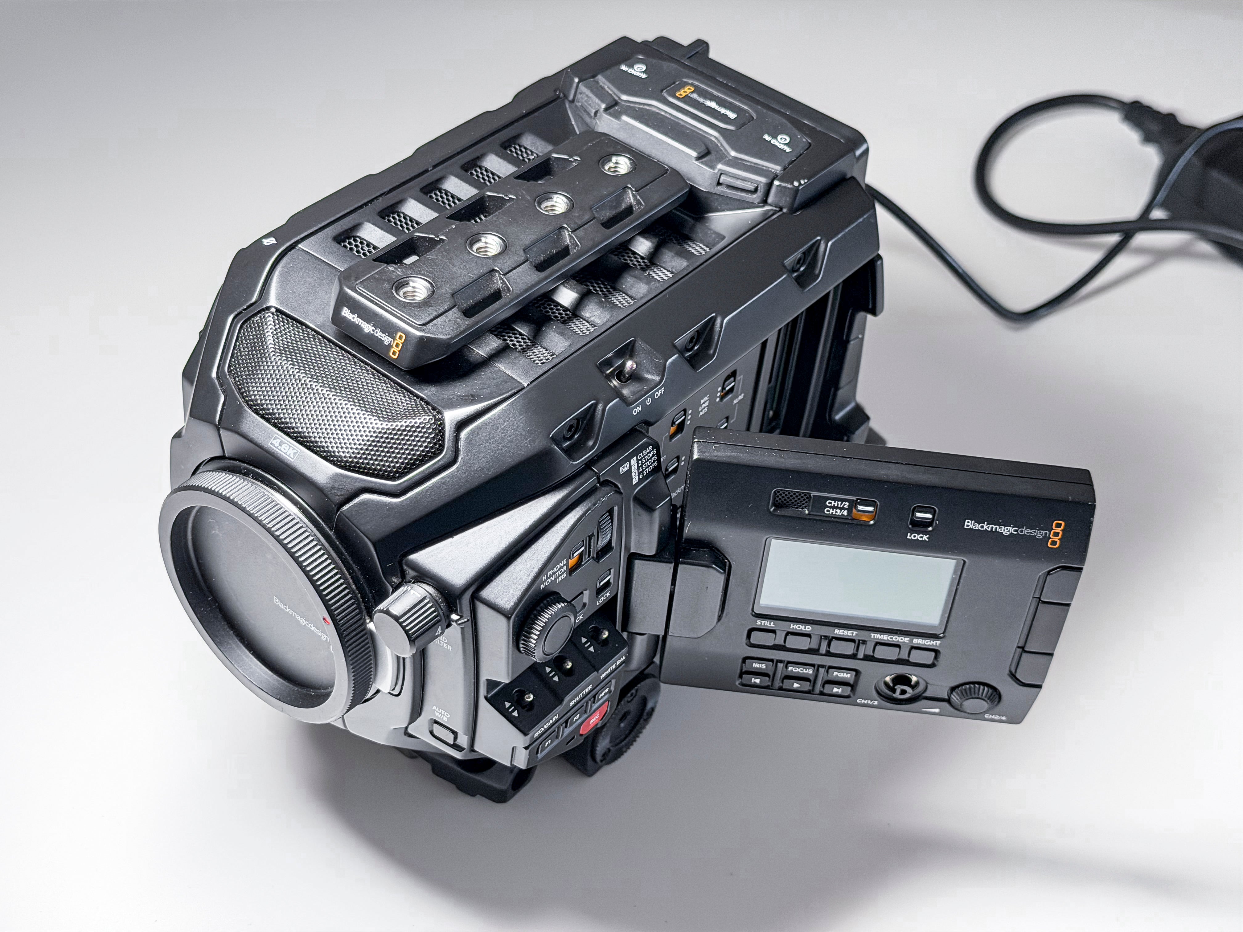 Ursa Mini Pro G1 4.6K Blackmagic EF Mount Shoulder Kit 1 Year Warranty Excellent