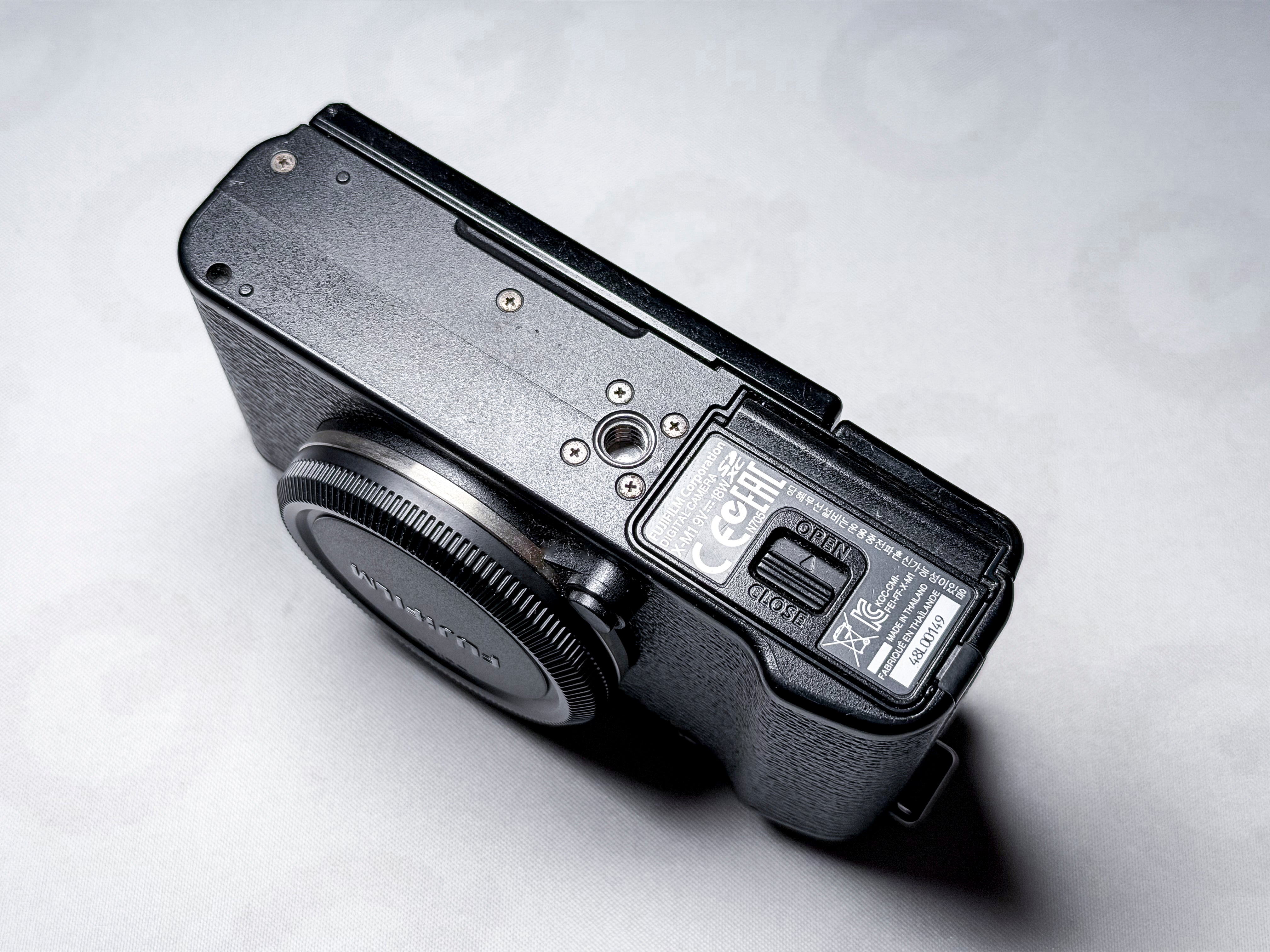 Fujifilm X-M1 APS-C Mirrorless 16.3 Mpx X-Trans - 1 Year Warranty, Fuji XM1