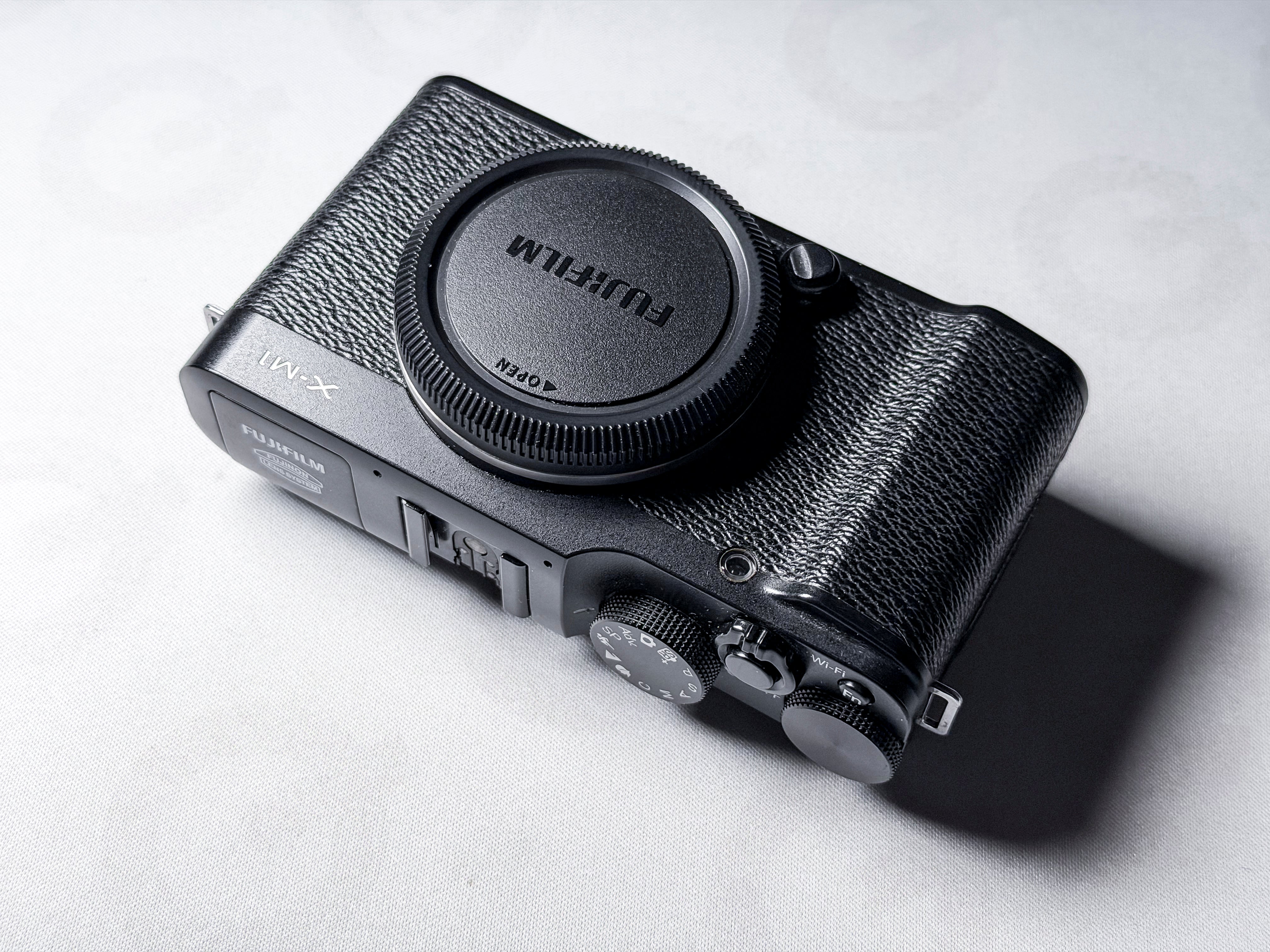 Fujifilm X-M1 APS-C Mirrorless 16.3 Mpx X-Trans - 1 Year Warranty, Fuji XM1