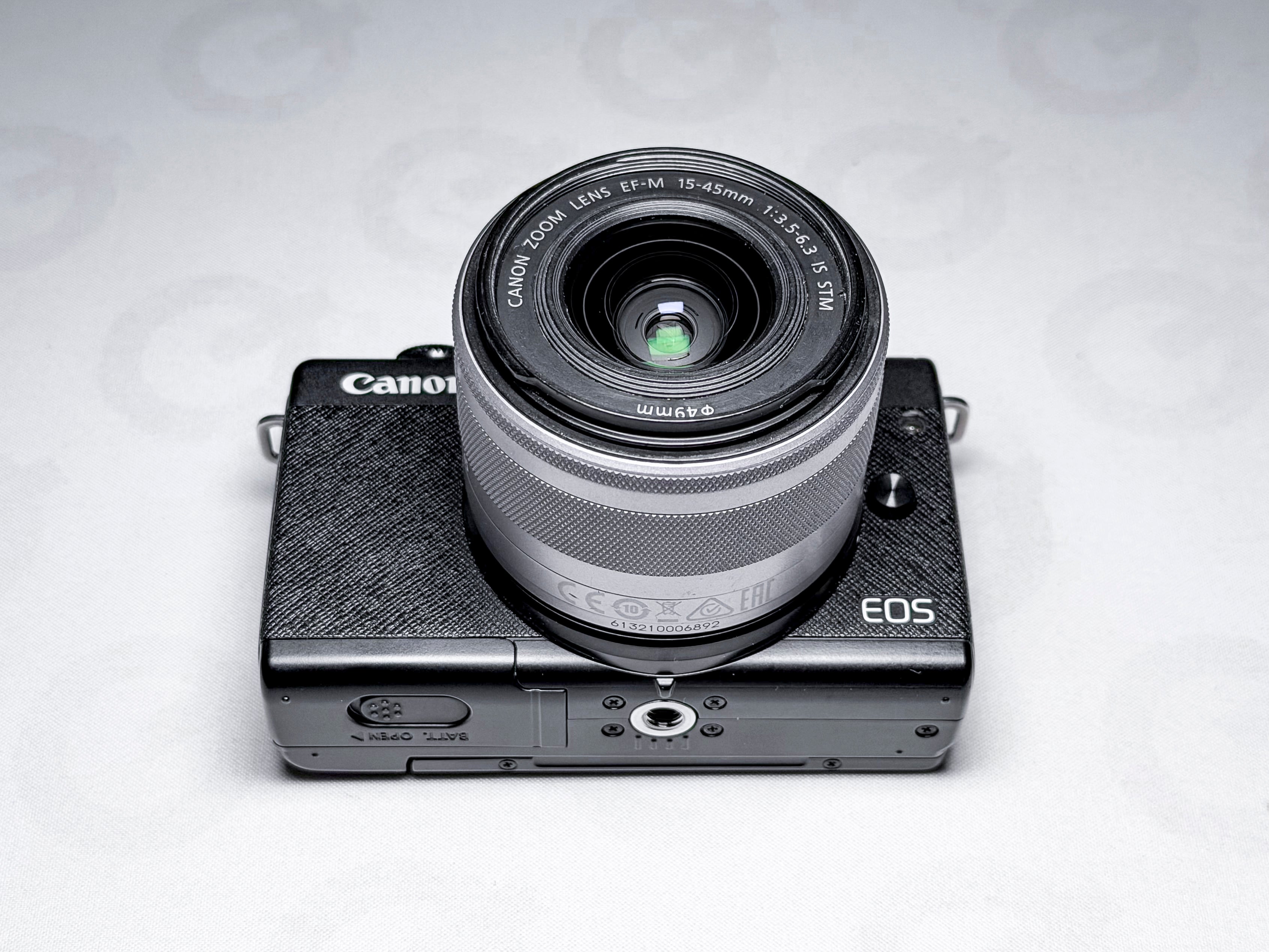 Canon EOS M200 EF-M Mirrorless Camera 15-45mm Kit - Excellent 1 Year Warranty