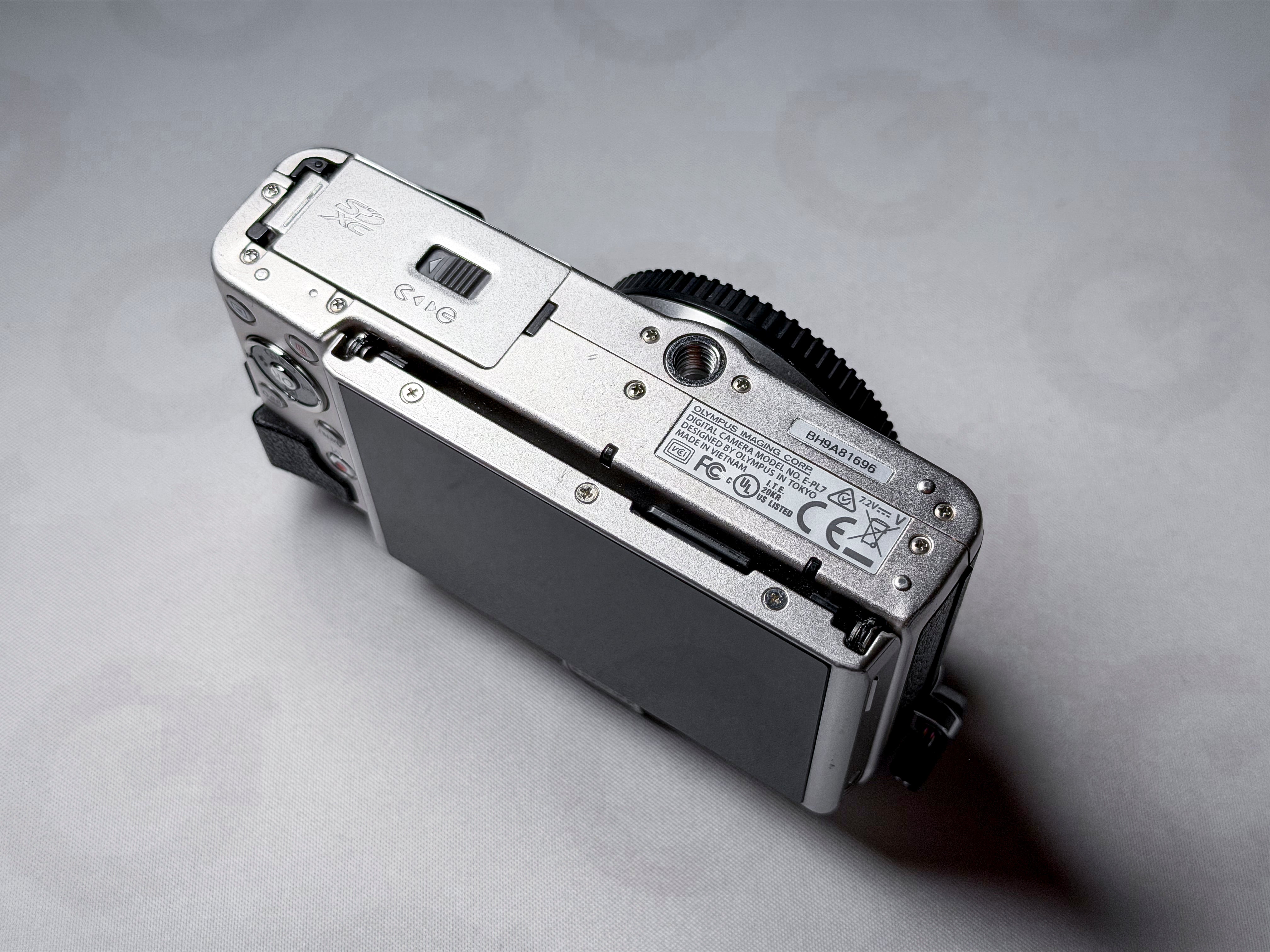 Olympus Pen E-PL7 Mirrorless M43 MFT Camera - 1 Year Warranty, Excellent EPL7