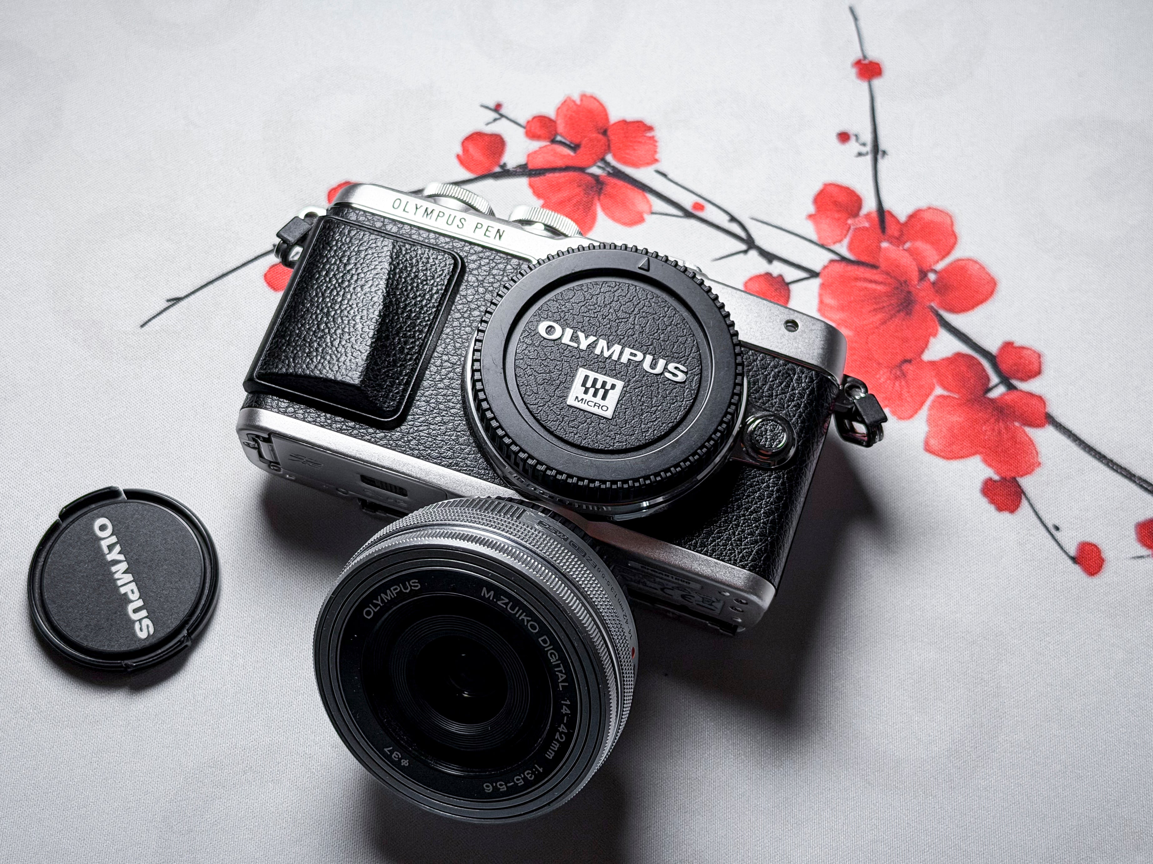 Olympus Pen E-PL7 + Zuiko 14-42 M43 MFT Camera - 1 Year Warranty, Excellent EPL7