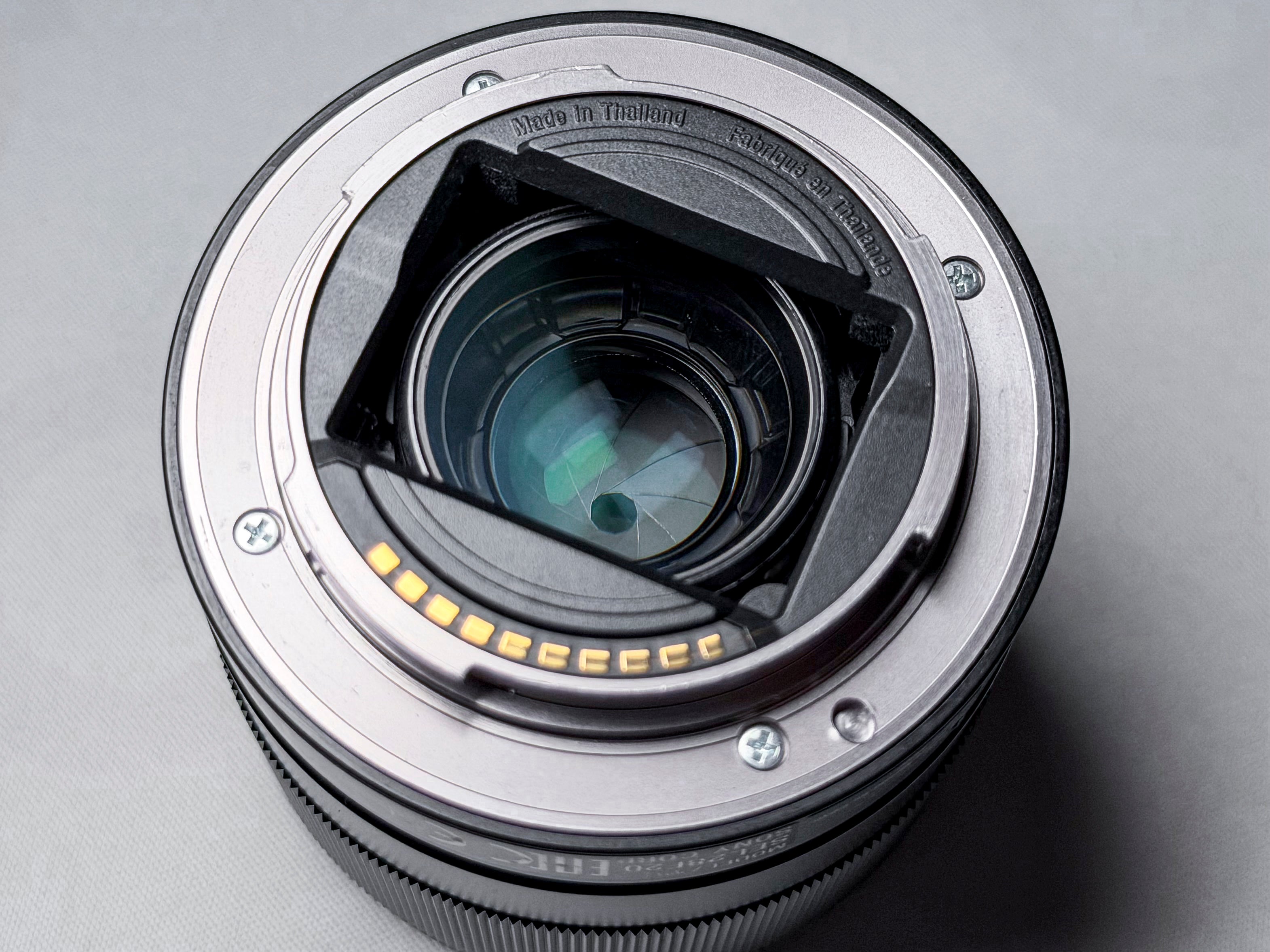 Sony 28mm f/2.0 FE Lens - 1 Year Warranty, Excellent