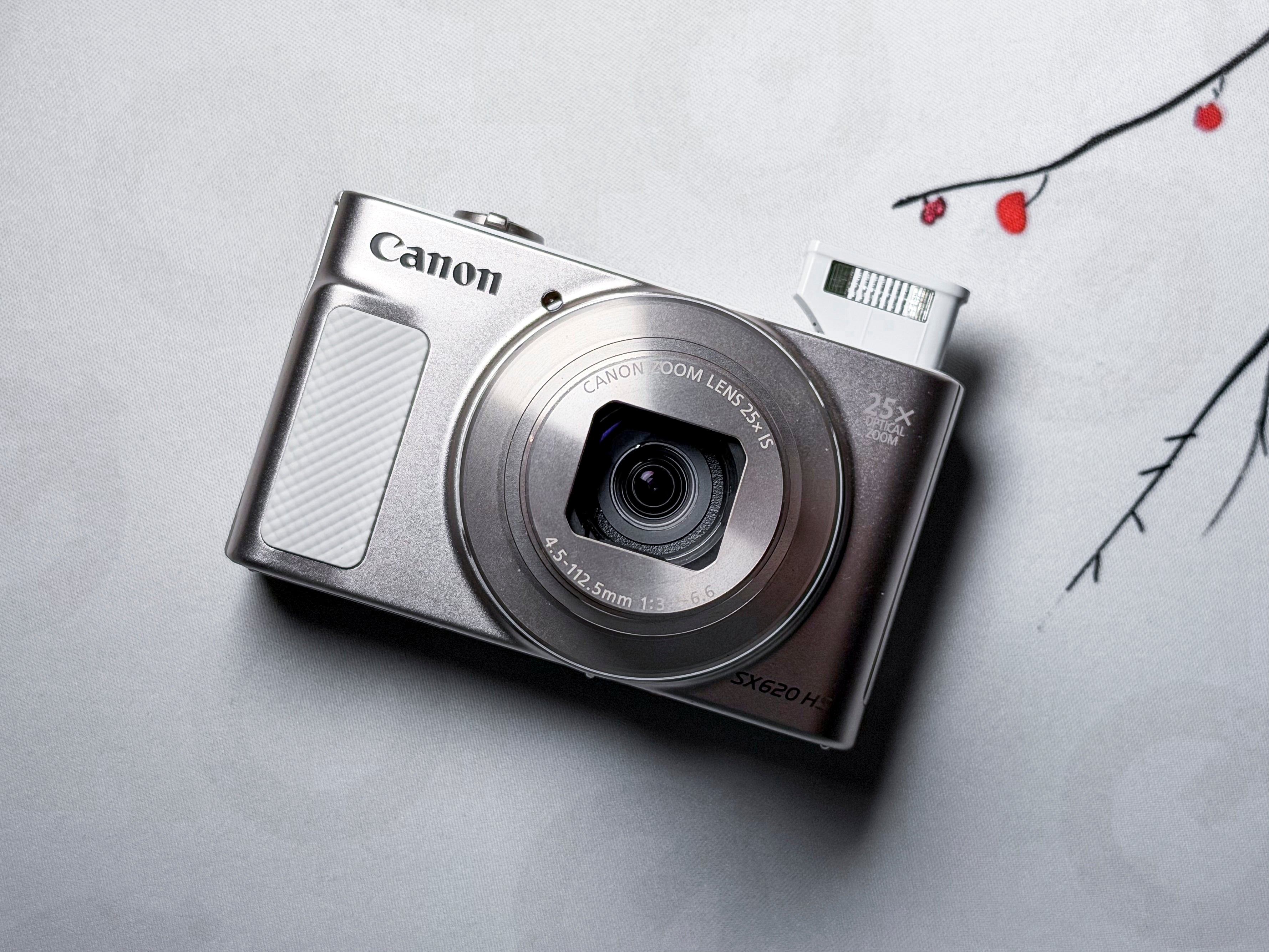 Canon SX620 HS 25x Zoom Compact Camera - 1 Year Warranty, Near Mint