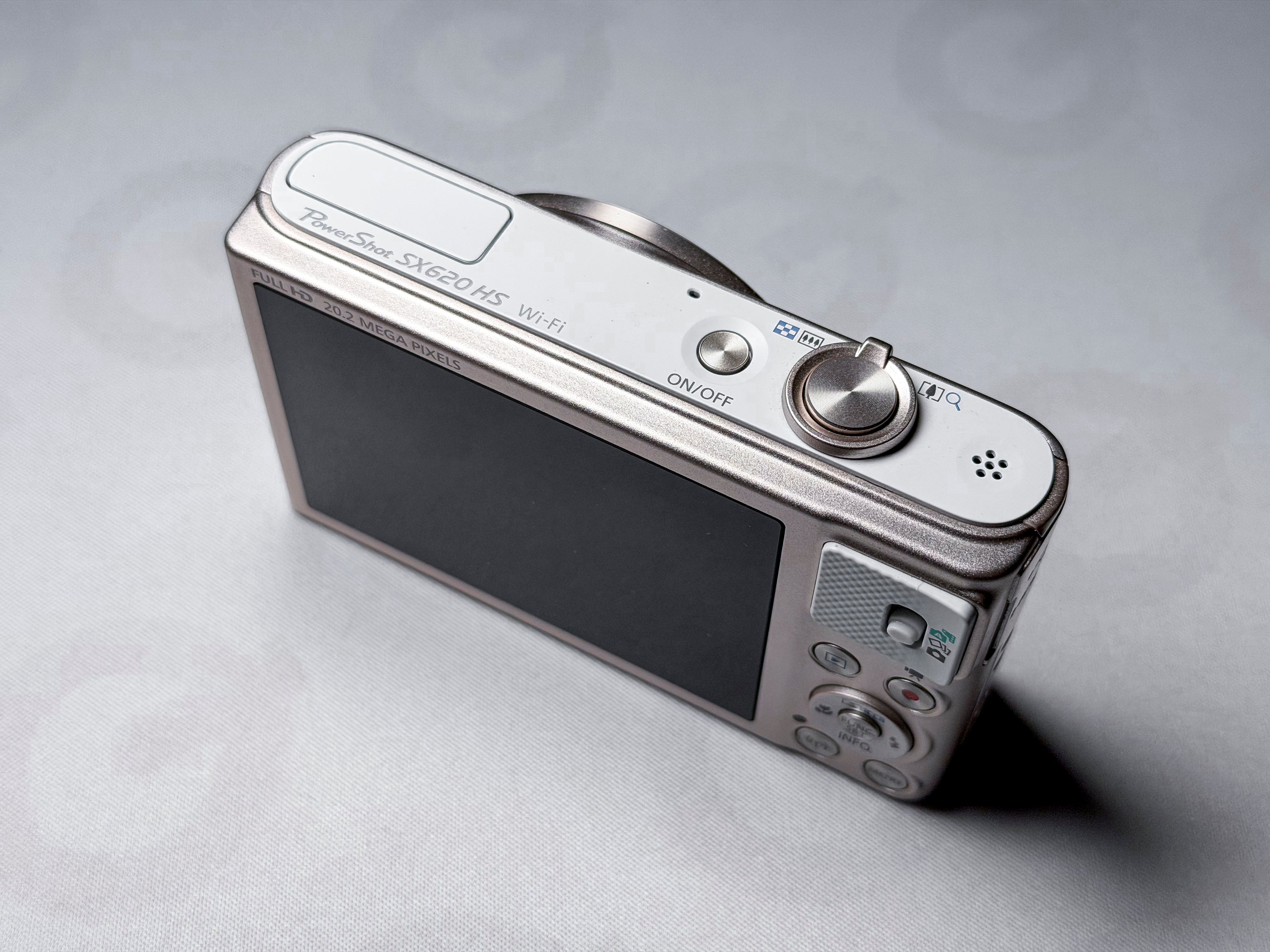 Canon SX620 HS 25x Zoom Compact Camera - 1 Year Warranty, Near Mint