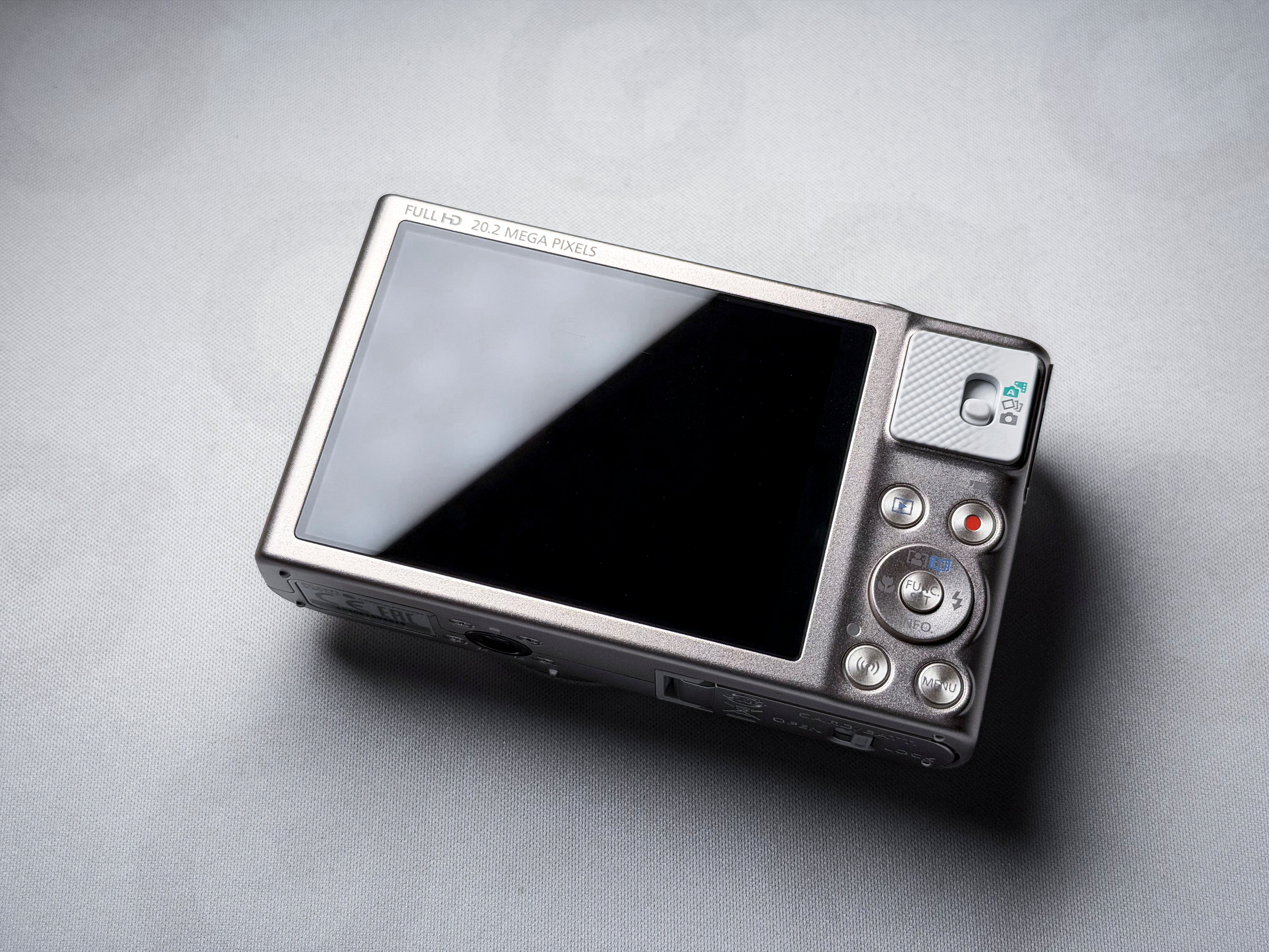 Canon SX620 HS 25x Zoom Compact Camera - 1 Year Warranty, Near Mint