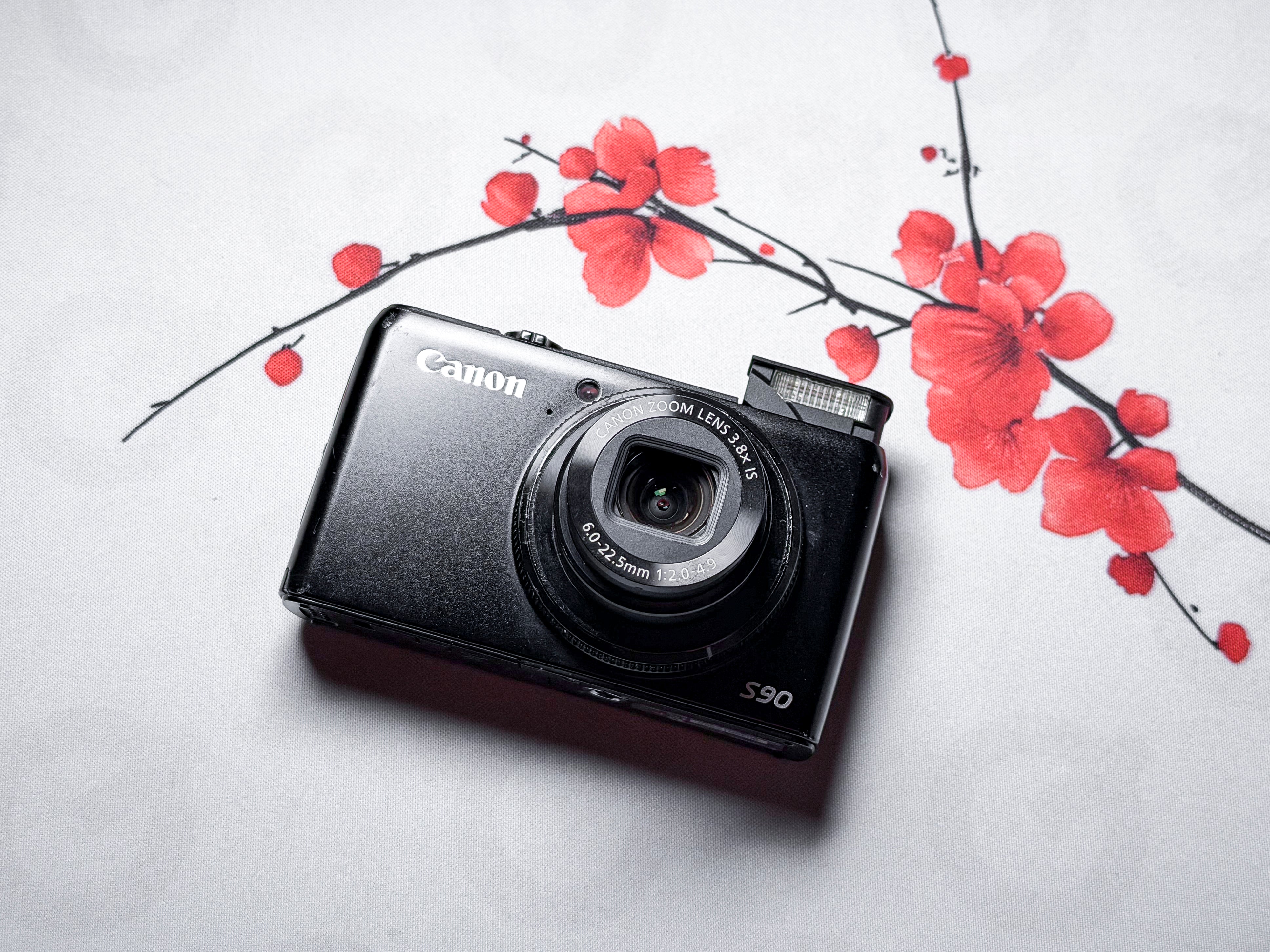 Canon S90 CCD Compact Camera - 1 Year Warranty, Perfectly Working