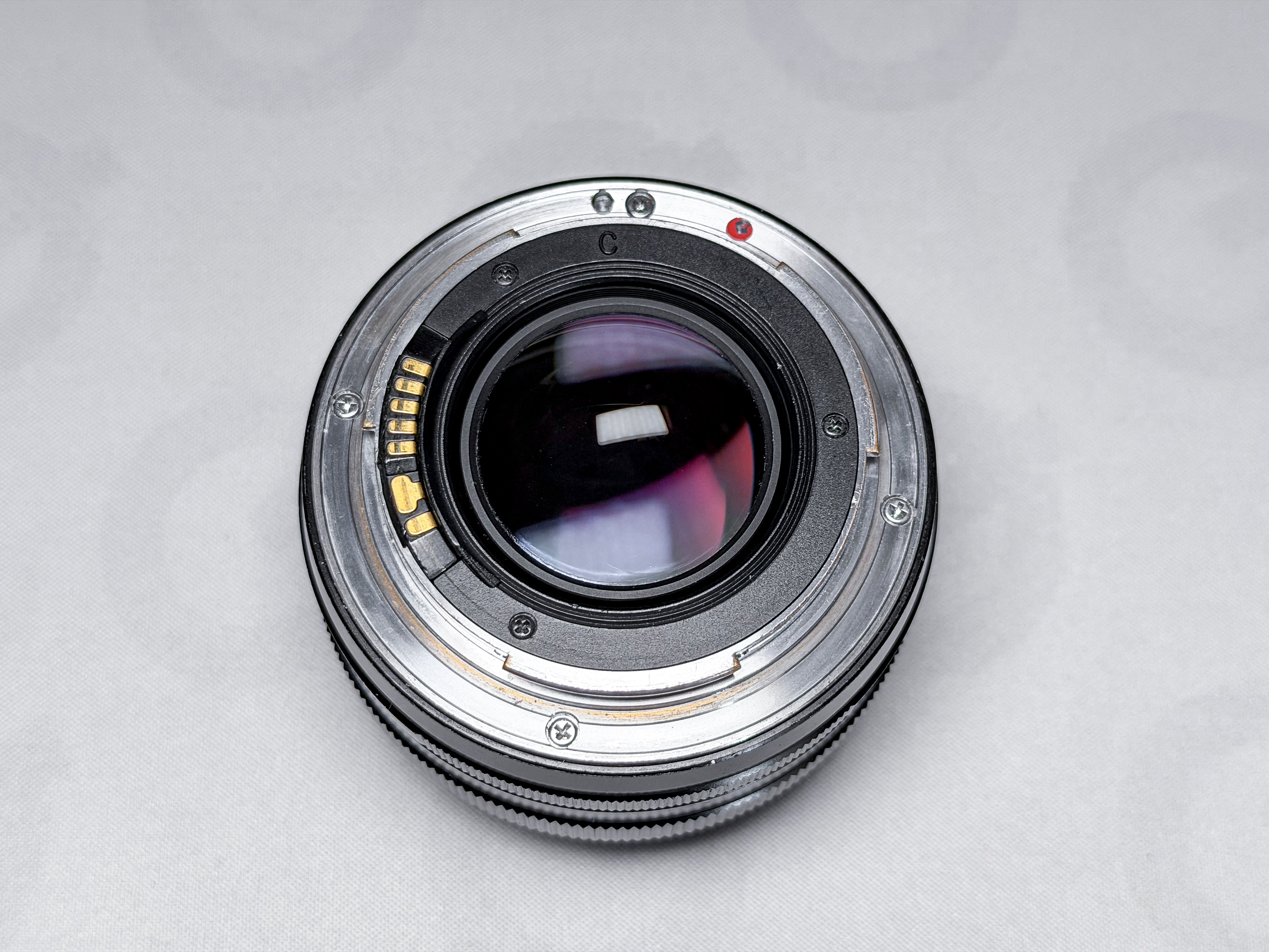 Zeiss Planar 50mm f/1.4 ZE for Canon EF EOS - 1 Year Warranty, Clean