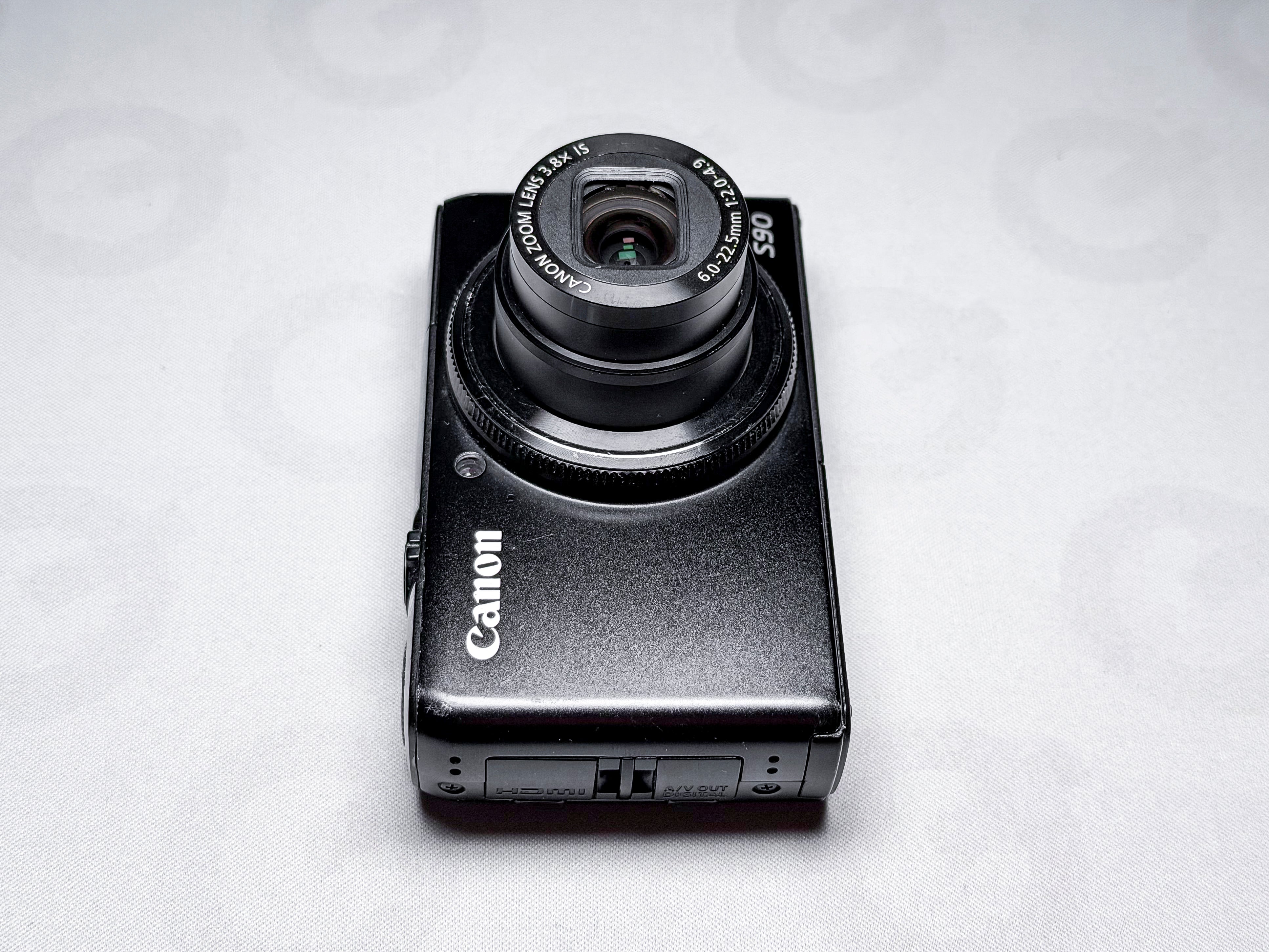 Canon S90 CCD Compact Camera - 1 Year Warranty, Perfectly Working