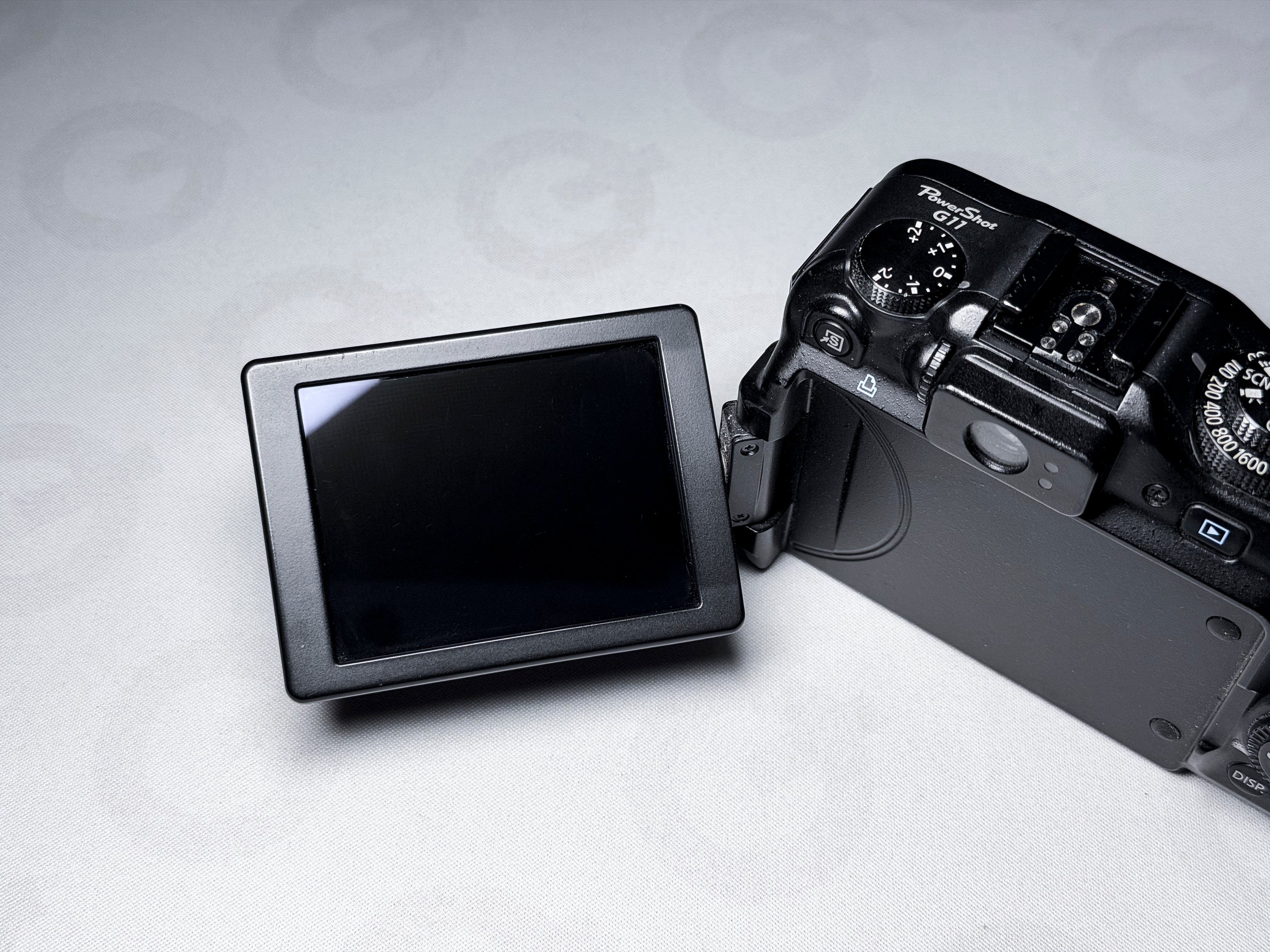 Canon Powershot G11 CCD Sensor 5X Zoom - 1 Year Warranty, Excellent