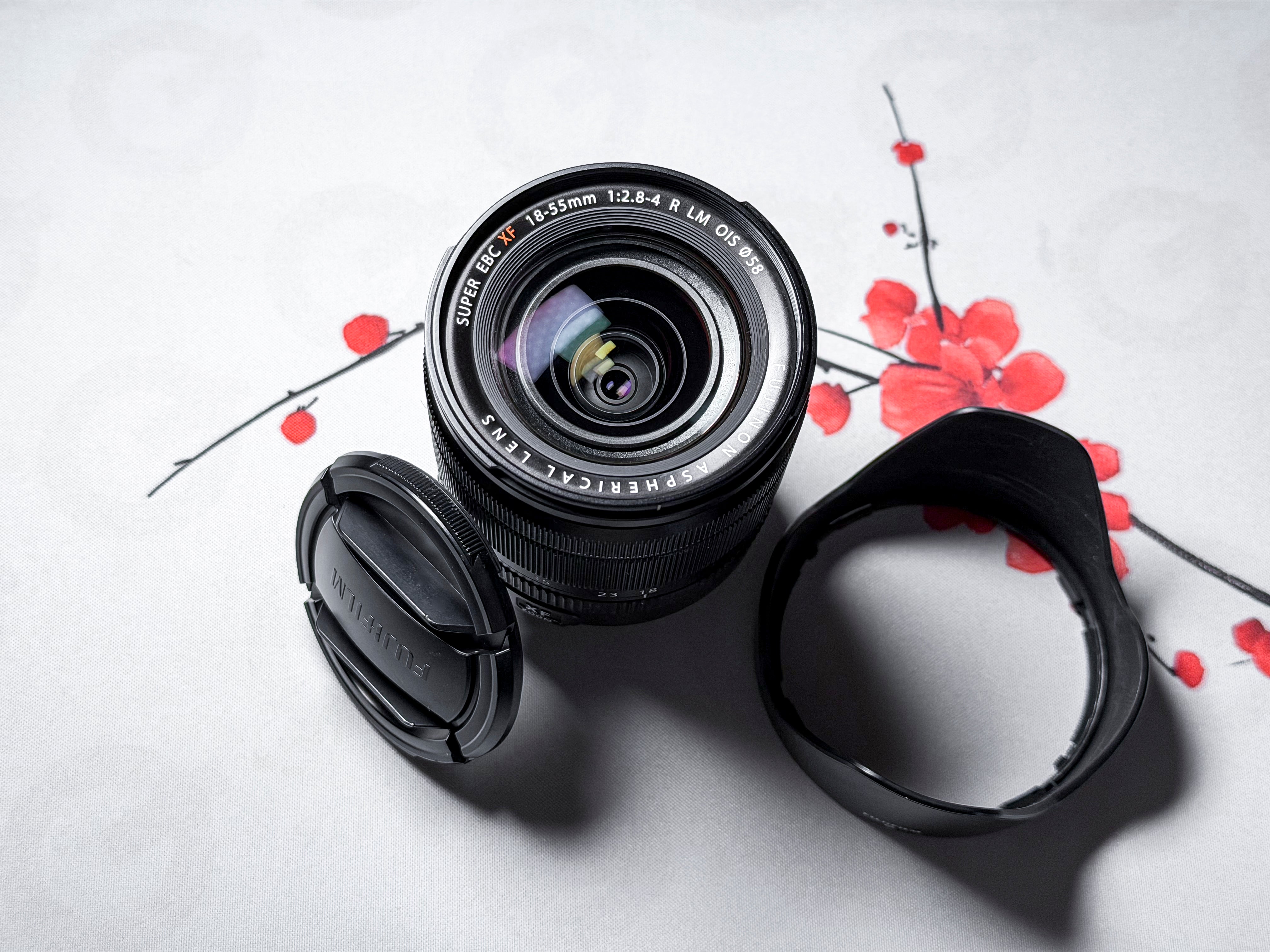 Fujifilm XF 18-55mm f/2.8-4 R OIS Lens - 1 Year Warranty, Near Mint, Fuji