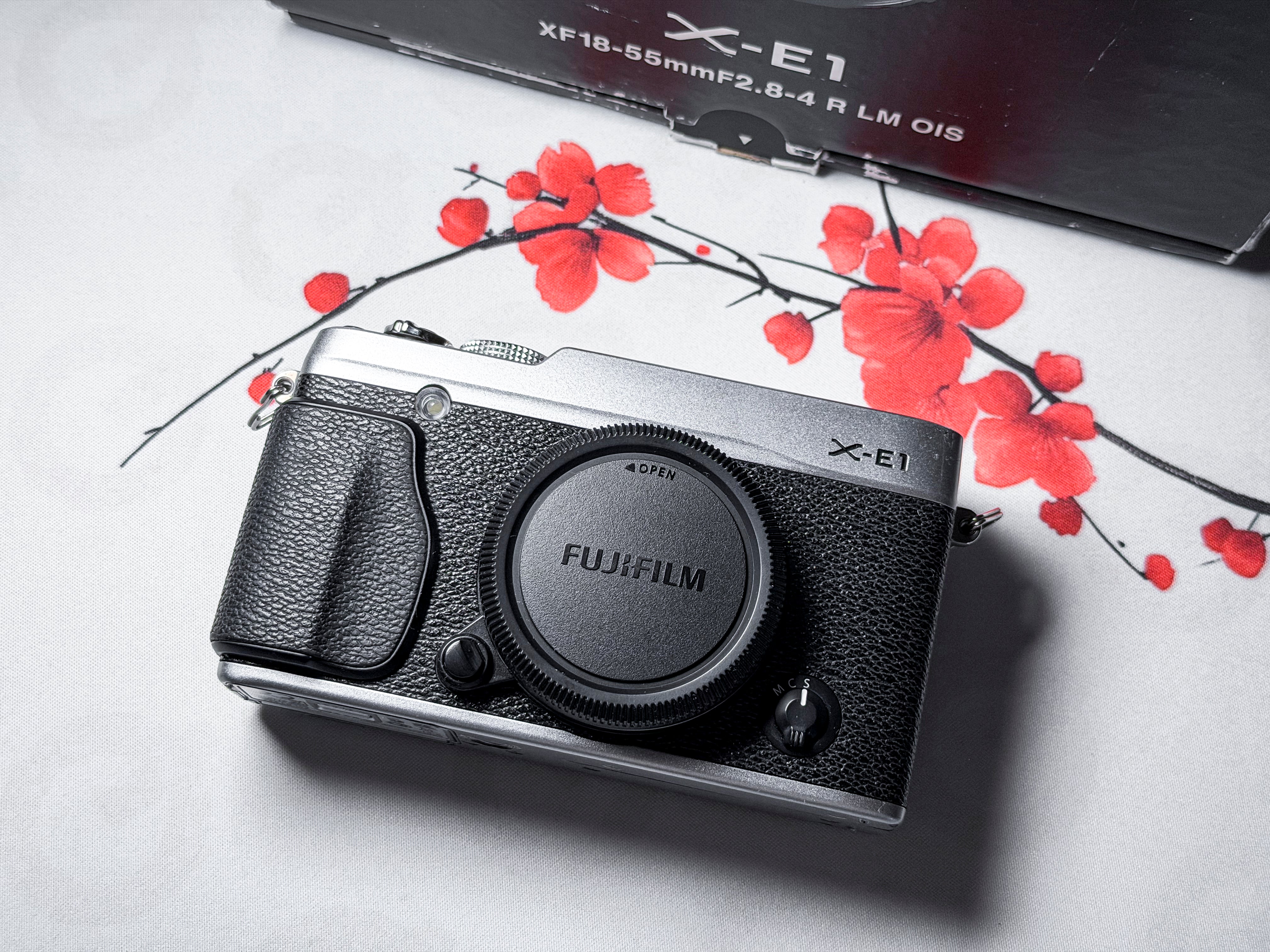 Fujifilm X-E1 Mirrorless APS-C Body 16.3Mpx- 1 Year Warranty, Near Mint Fuji XE1