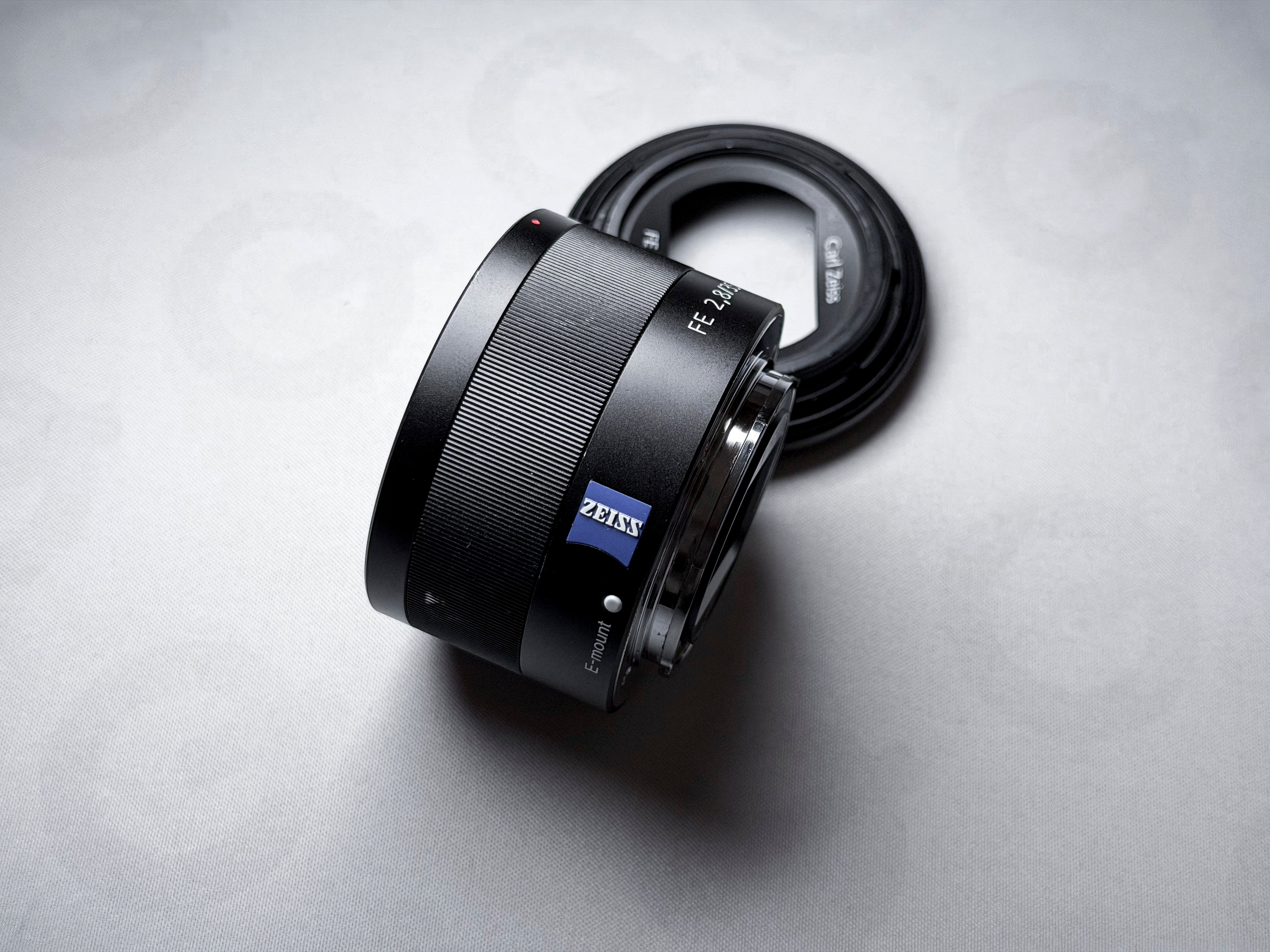 Sony Zeiss Sonnar 35mm f/2.8 FE ZA Lens for Mirrorless - 1 Year Warranty, Exc.