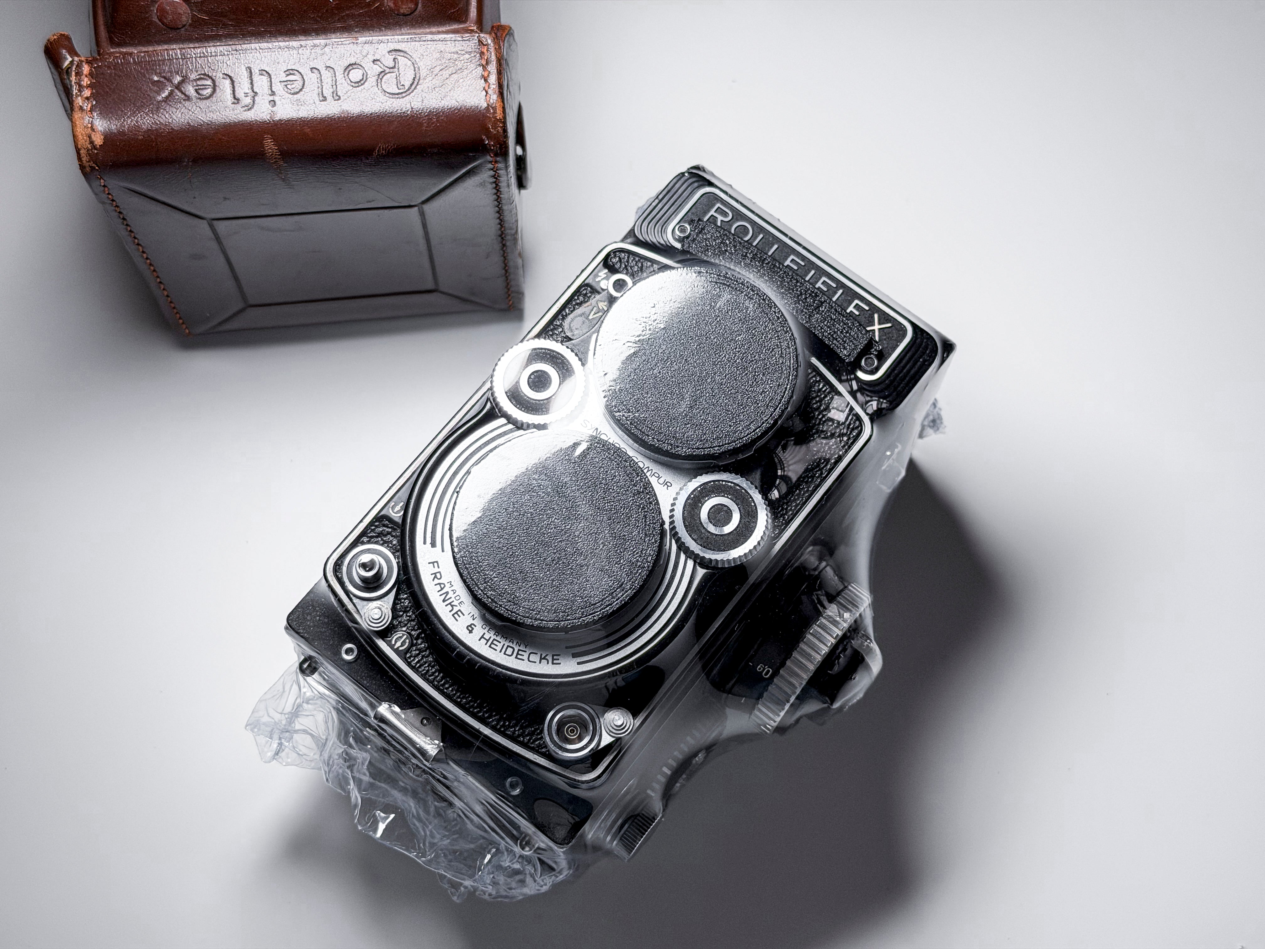 Rolleiflex 3.5F Xenotar 120 Film Camera + Case, Hood - Working, Read Description