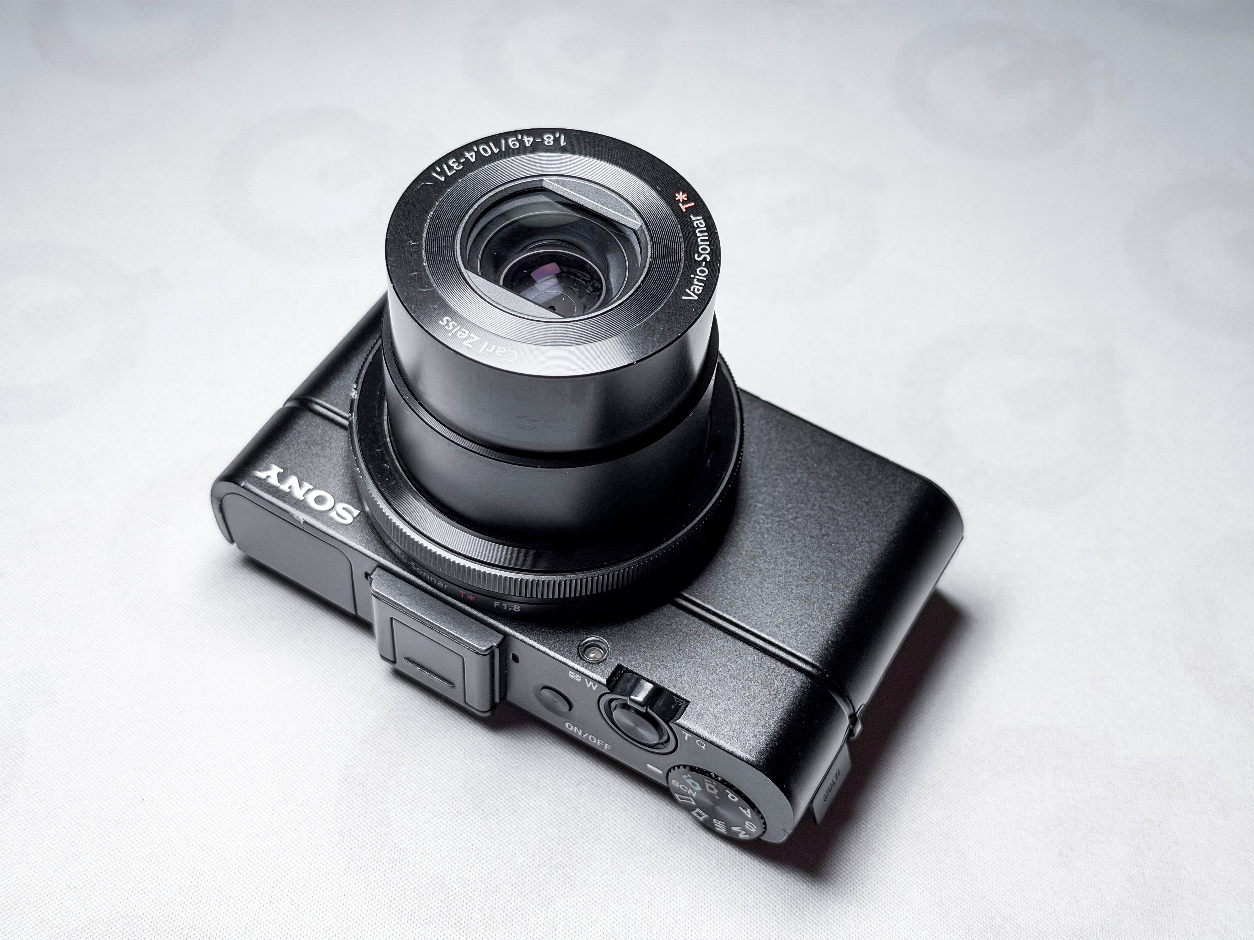 Sony RX100 IV 4 Cyber-Shot - 1 Year Warranty, Perfectly Working RX 100 Mark 4