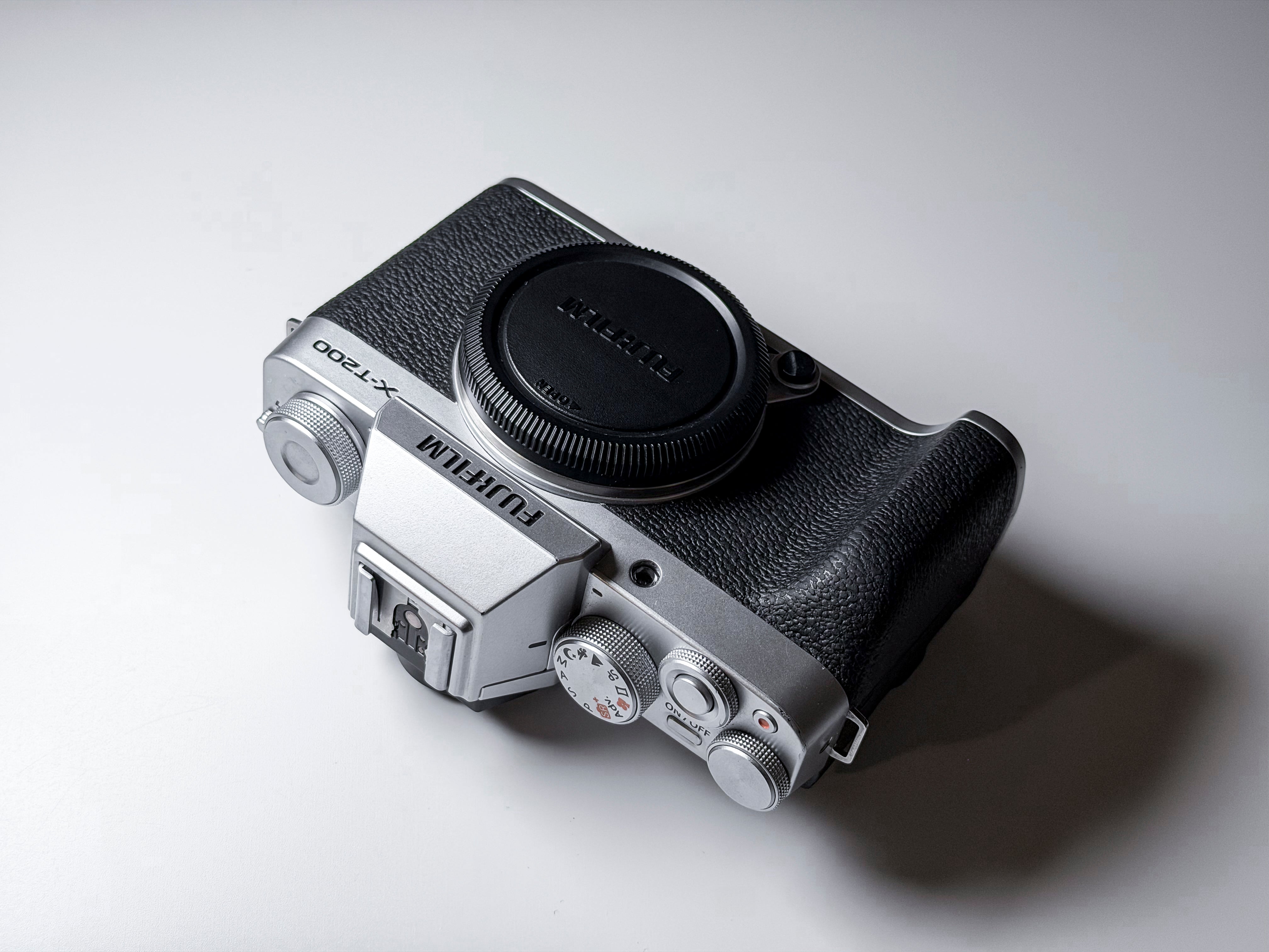 Fujifilm X-T200 APS-C Mirrorless - 1 Year Warranty, Perfectly Working Fuji XT200