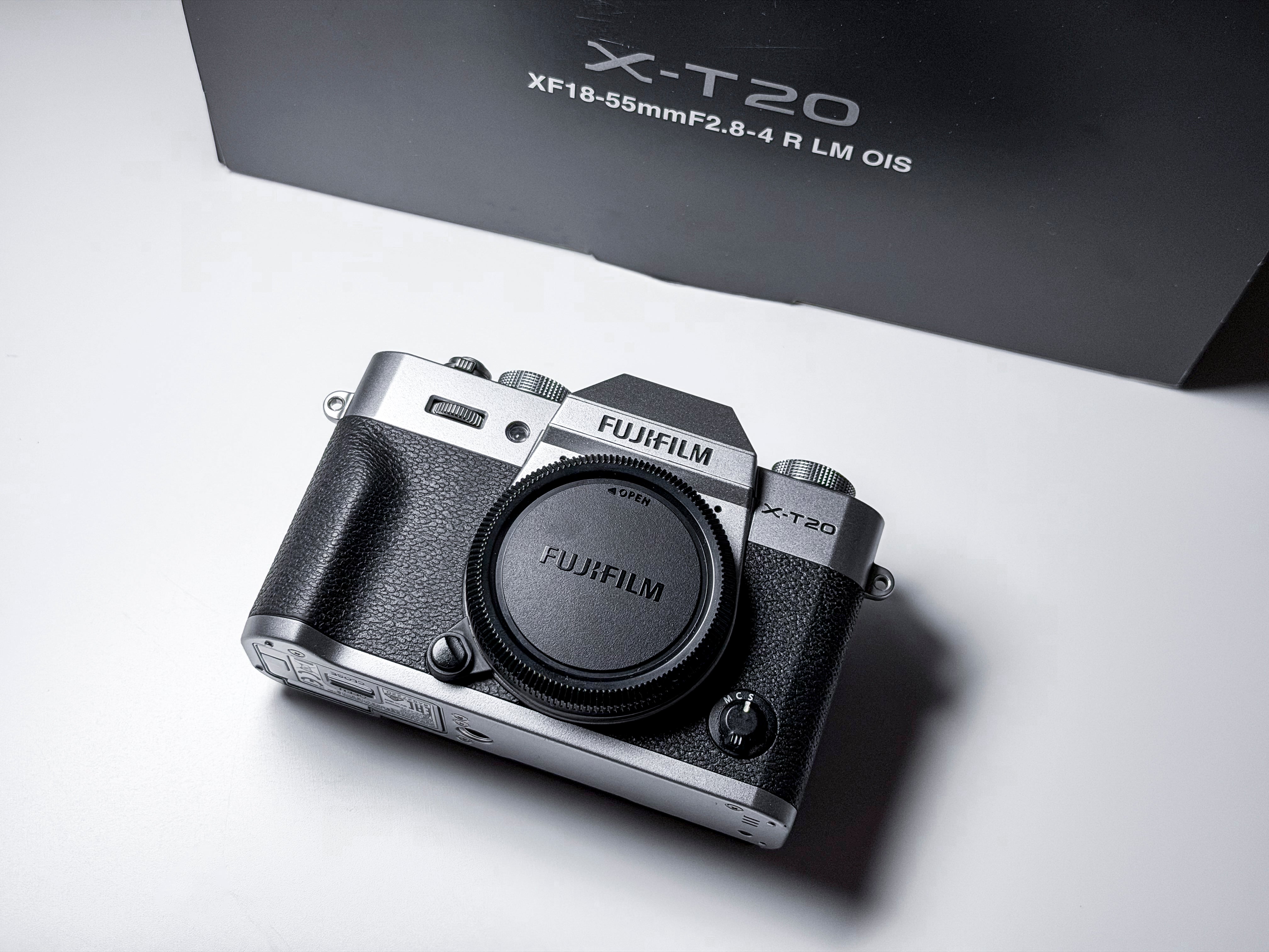 Fujifilm X-T20 Mirrorless APS-C 4K Video - 1 Year Warranty, Excellent Fuji XT20