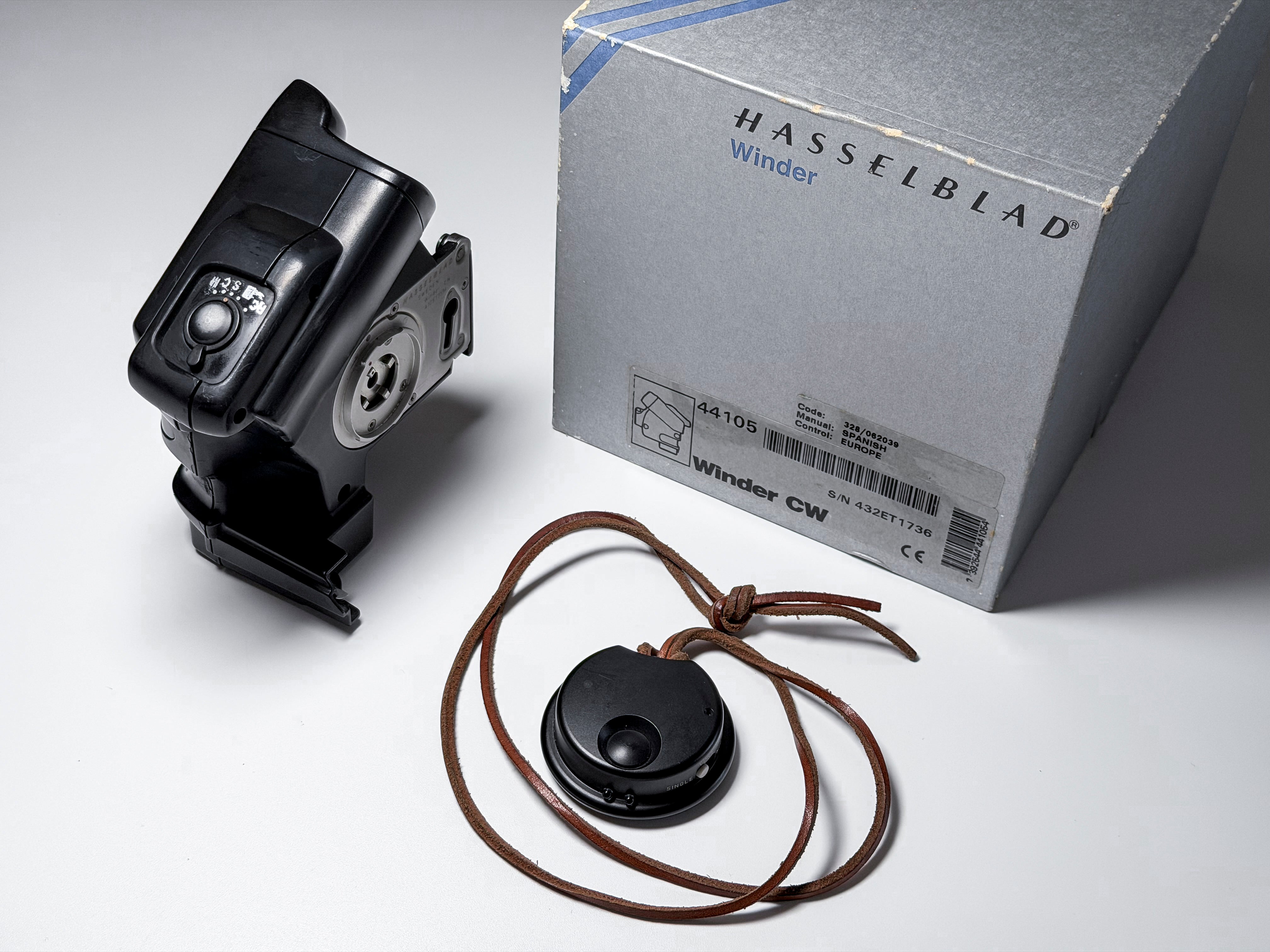 Hasselblad ワインダーCW リモコン付き Hasselblad Winder CW for 503CW + IR Remote - Tested and Perfectly Work