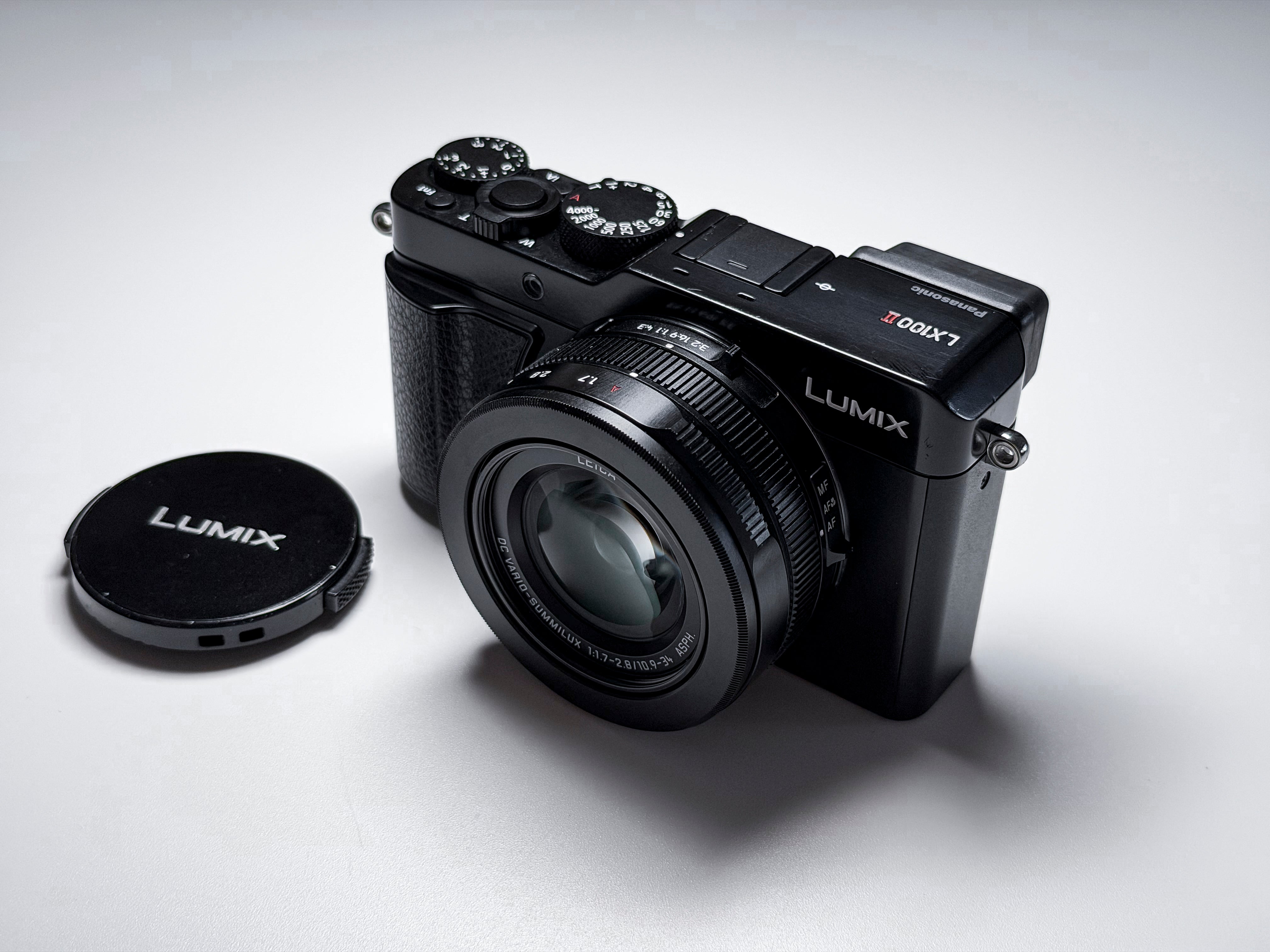 Panasonic Lumix LX100 II Leica Lens MFT Sensor 4K - 1 Year Warranty