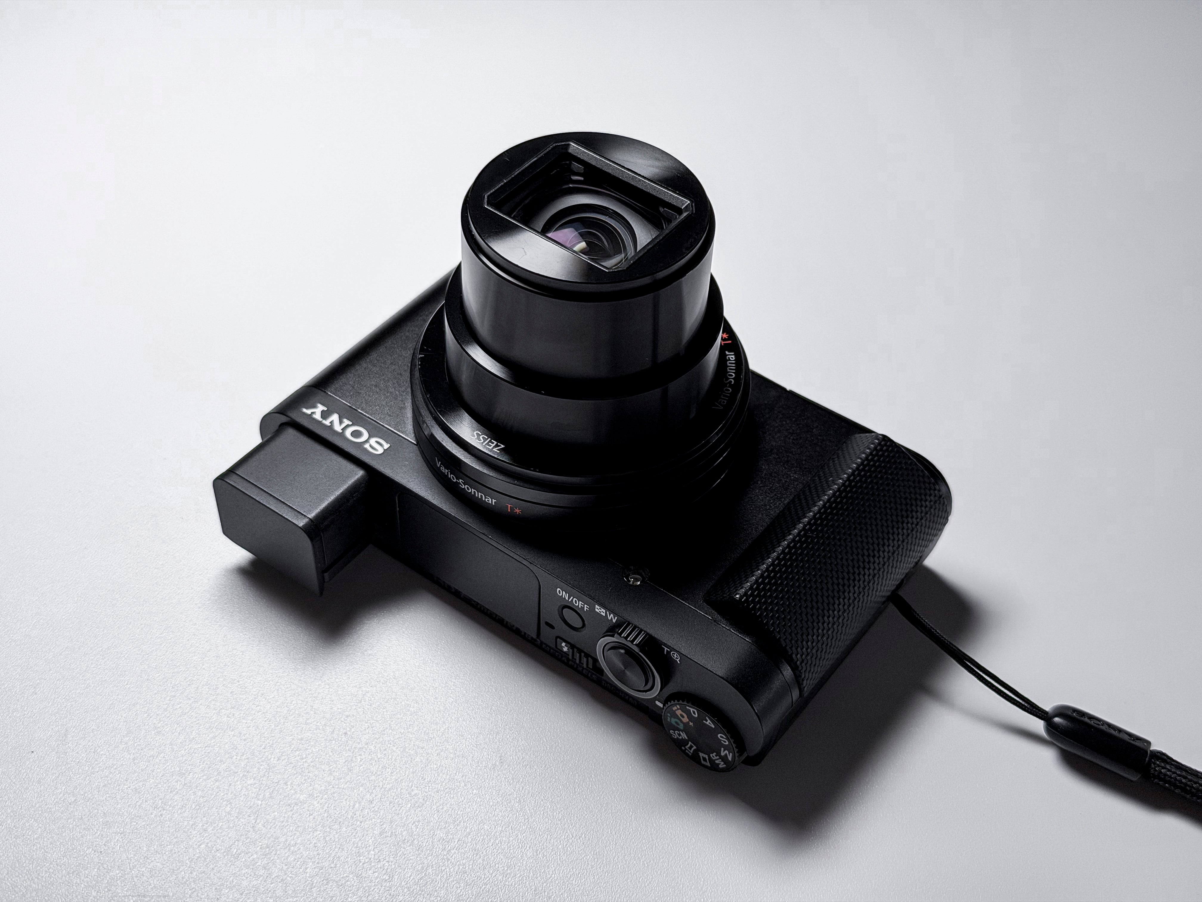 Sony HX80 Cyber-shot 18.2 Mpx 30x - 1 Year Warranty, Excellent HX-80