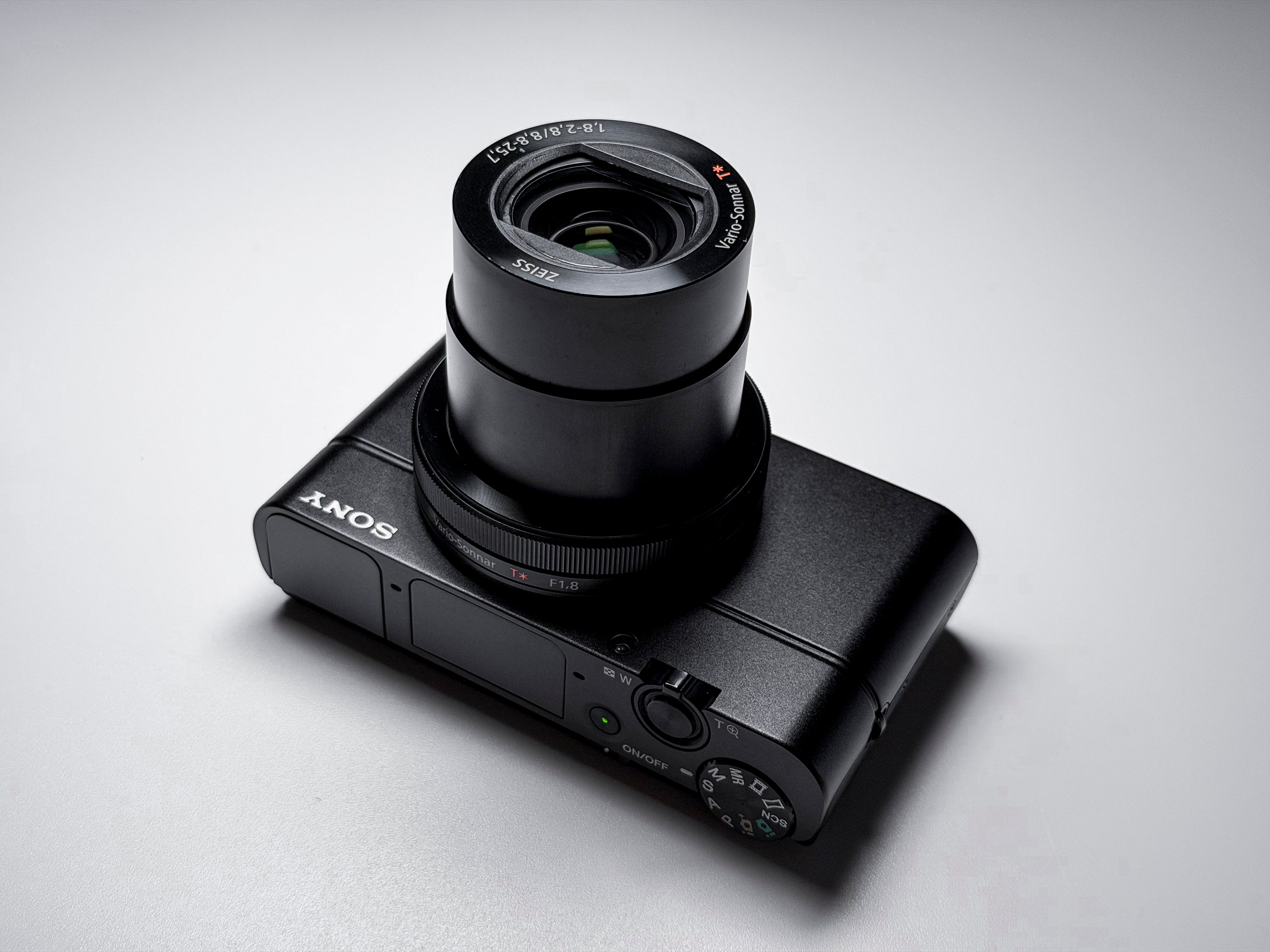 Sony RX100 III Mark 3 Cyber-shot 20,1 Mpx -  1 Year Warranty Excellent RX 100 M3