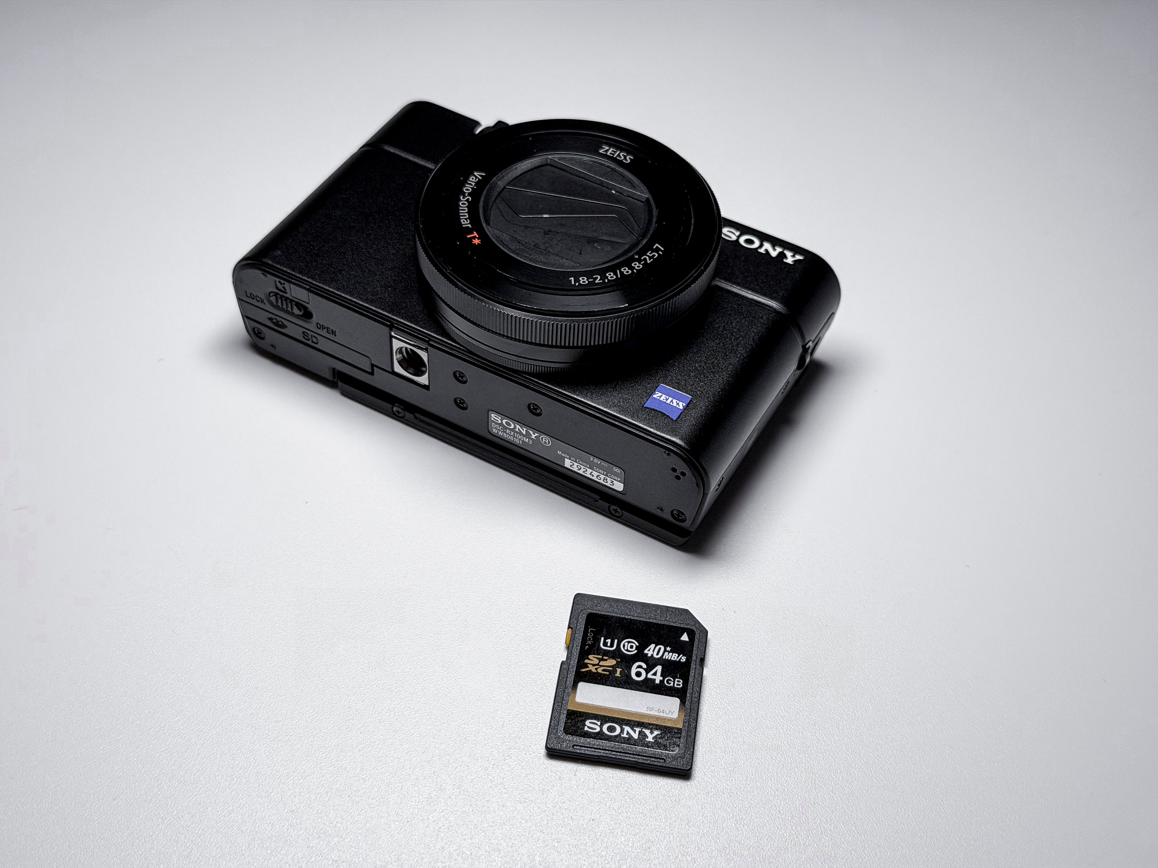 Sony RX100 III Mark 3 Cyber-shot 20,1 Mpx -  1 Year Warranty Excellent RX 100 M3