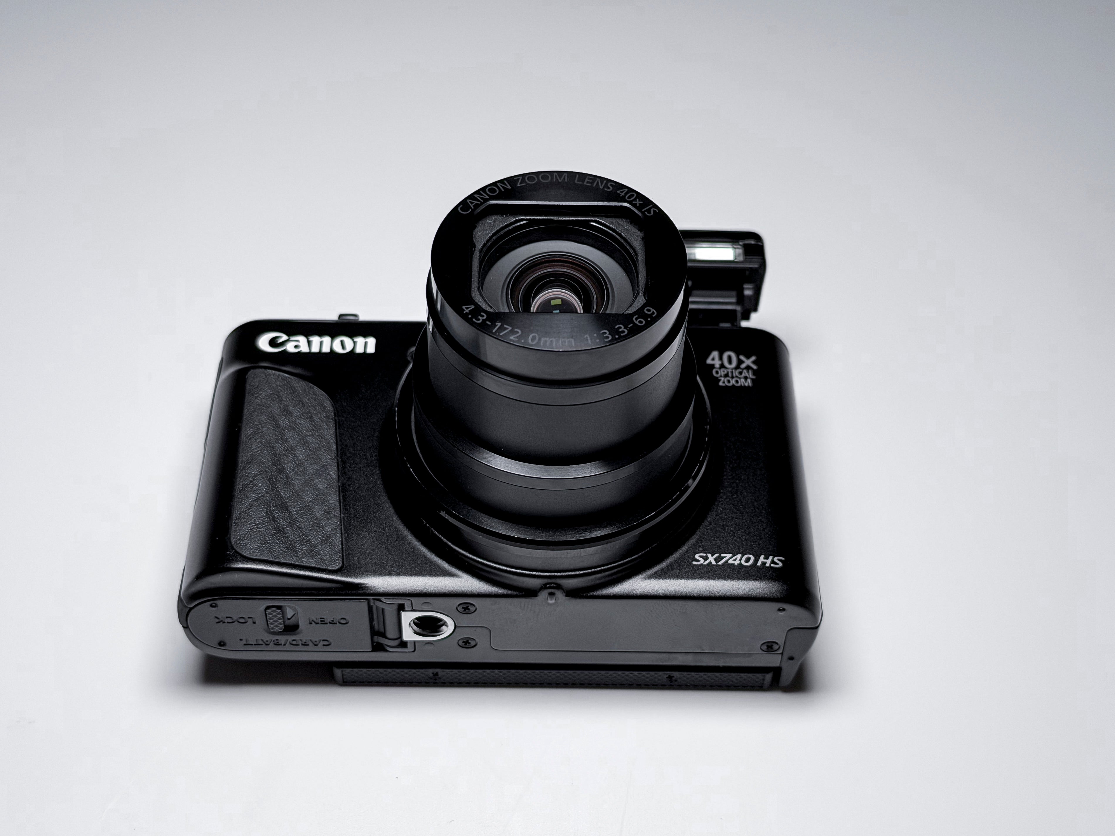 Canon SX740 HS Powershot 40x Zoom - Near Mint, 1 Year Warranty SX 740 With Box