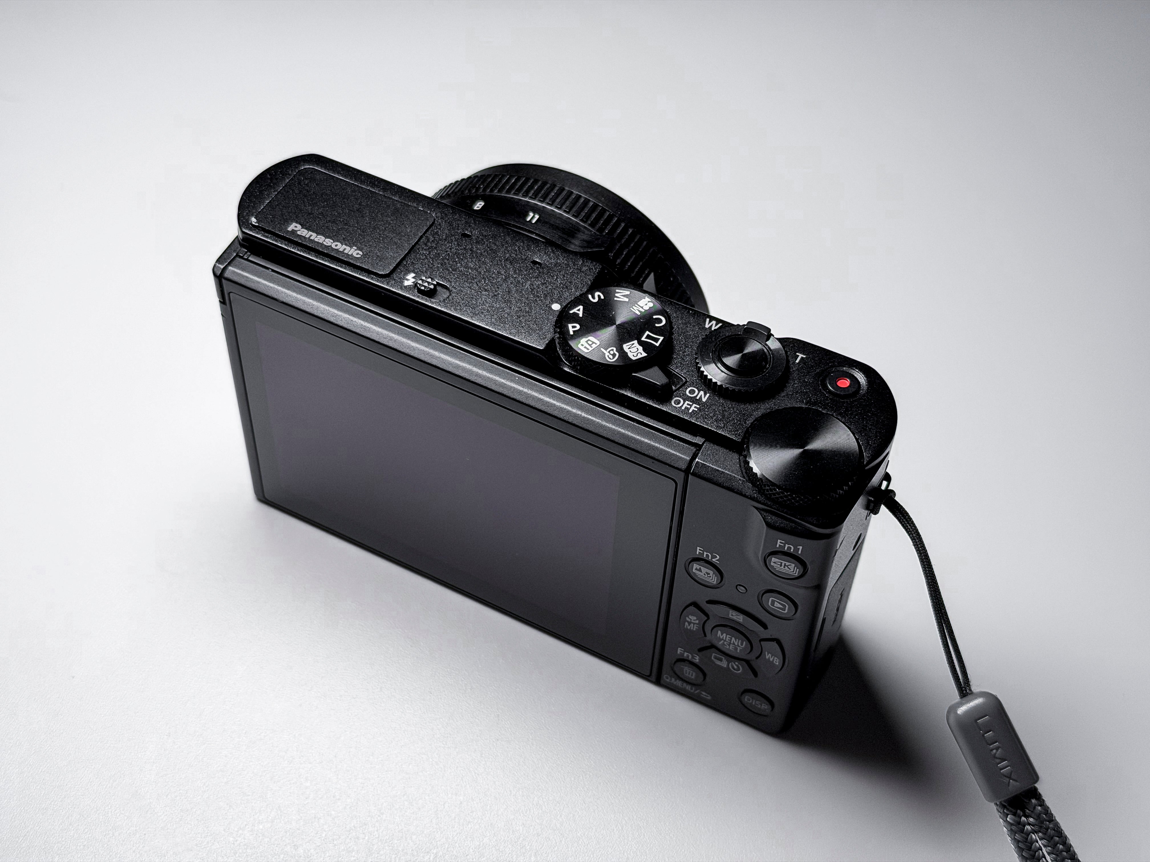 Panasonic Lumix LX15 LX10 with Leica Summilux 4K - Warranty, Excellent Condition