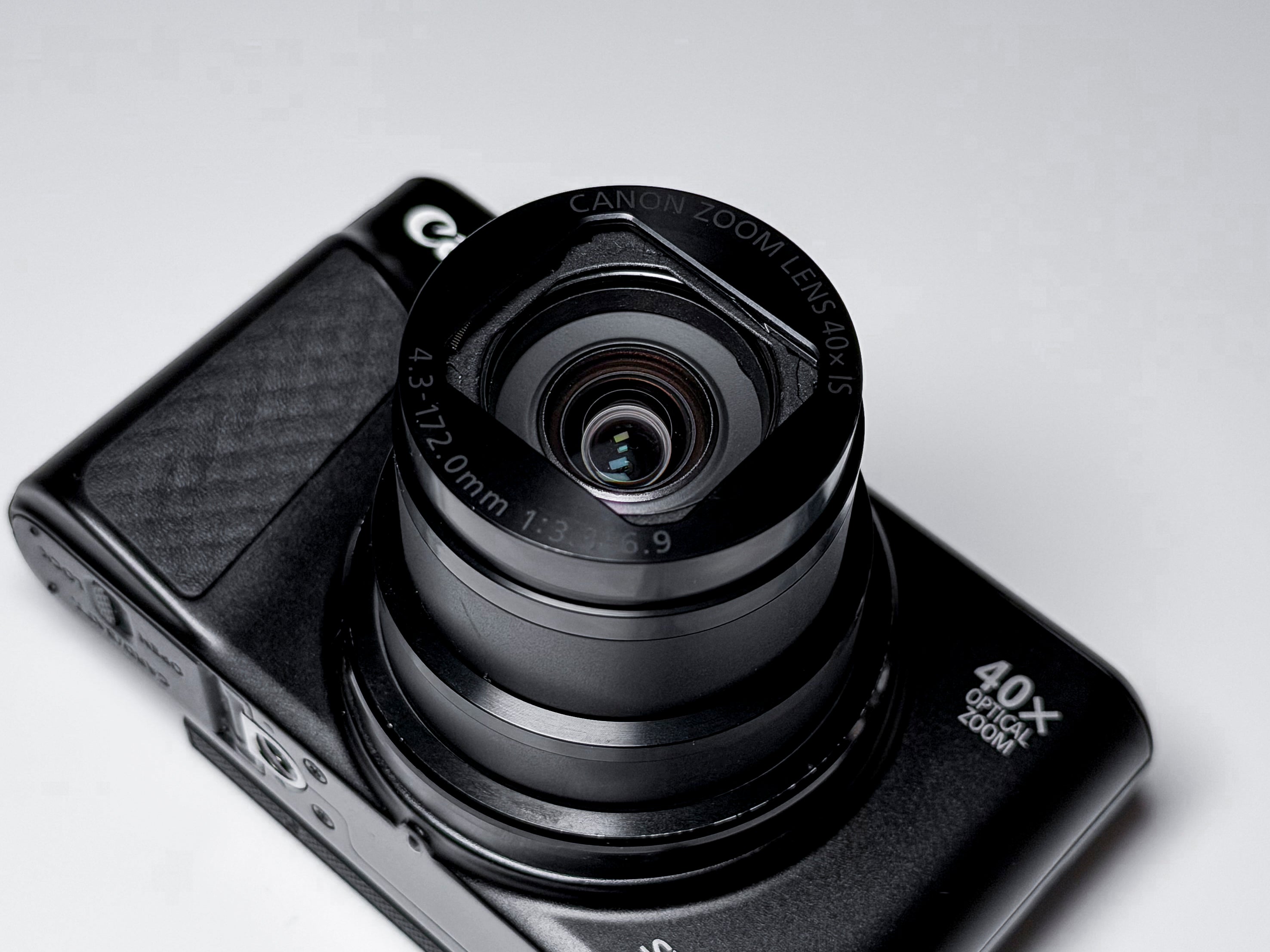 Canon SX740 HS Powershot 40x Zoom - Near Mint, 1 Year Warranty SX 740 With Box