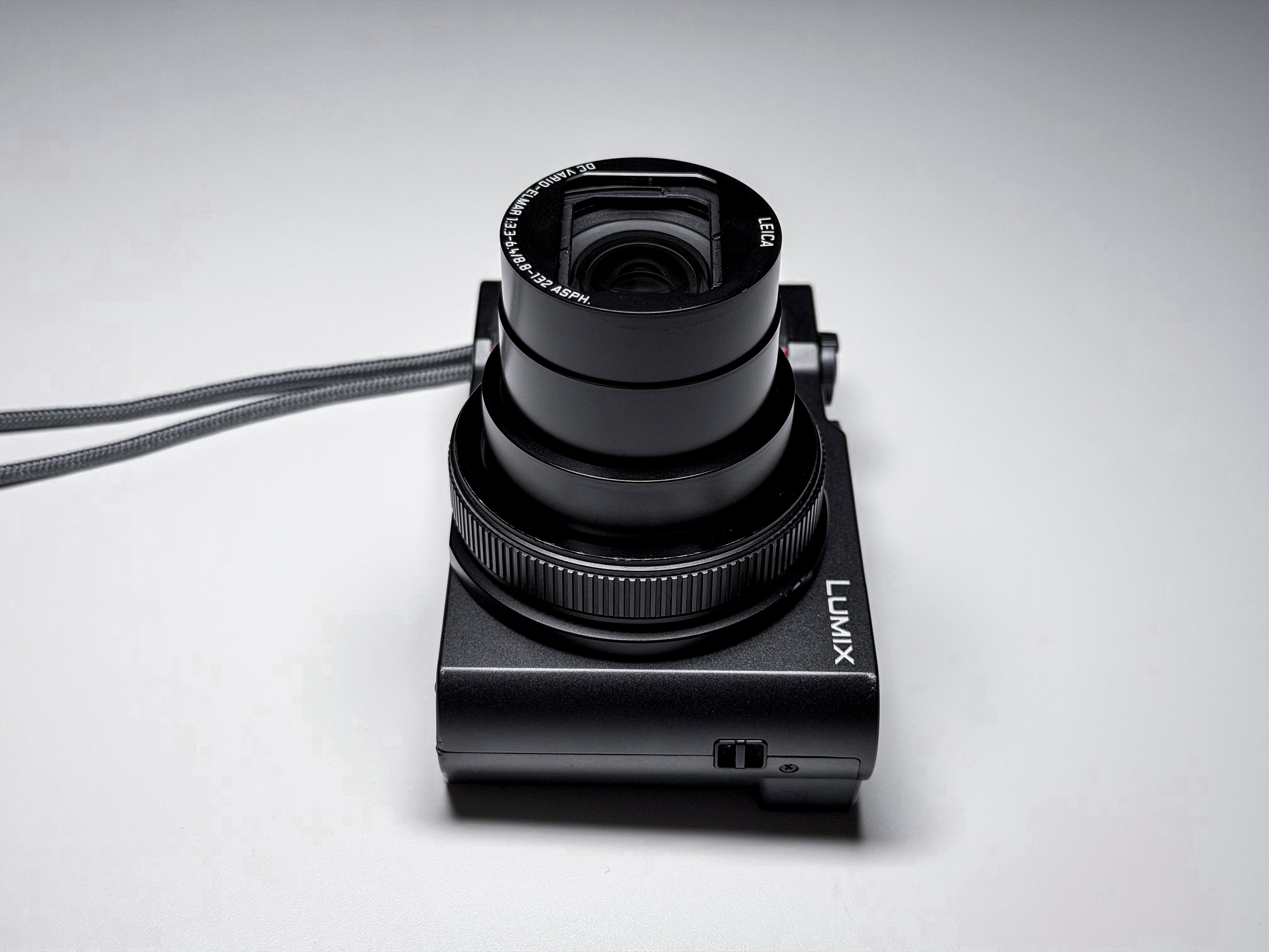 Panasonic Lumix TZ200 15x Leica Lens - 1 Year Warranty, Excellent ZS200 TZ-200