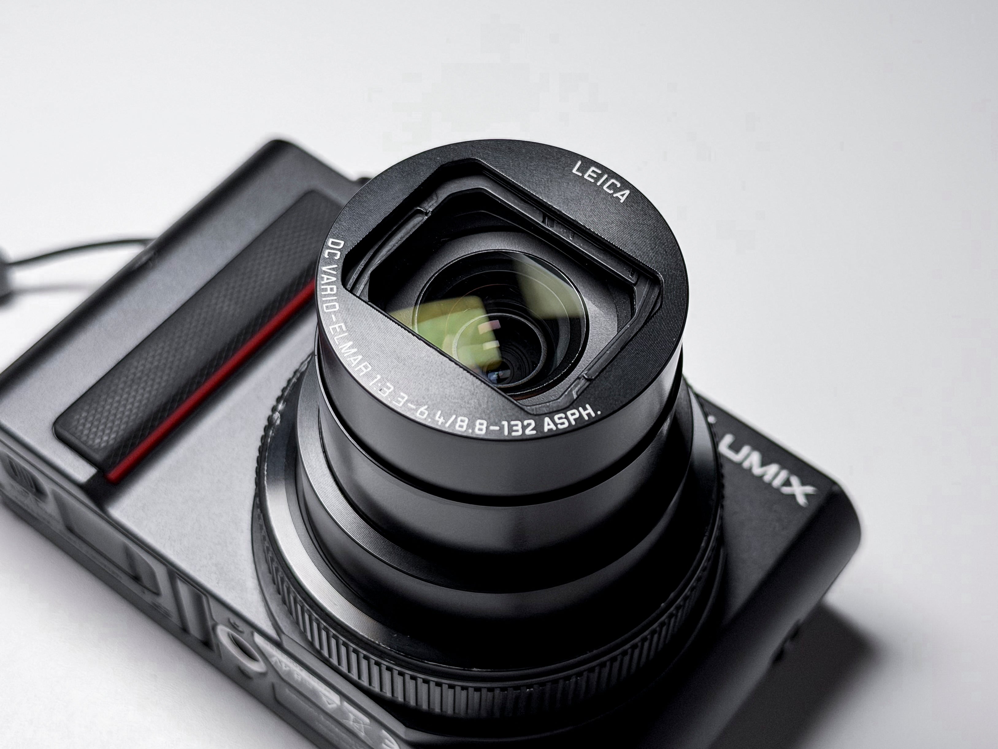 Panasonic Lumix TZ200 15x Leica Lens - 1 Year Warranty, Excellent ZS200 TZ-200